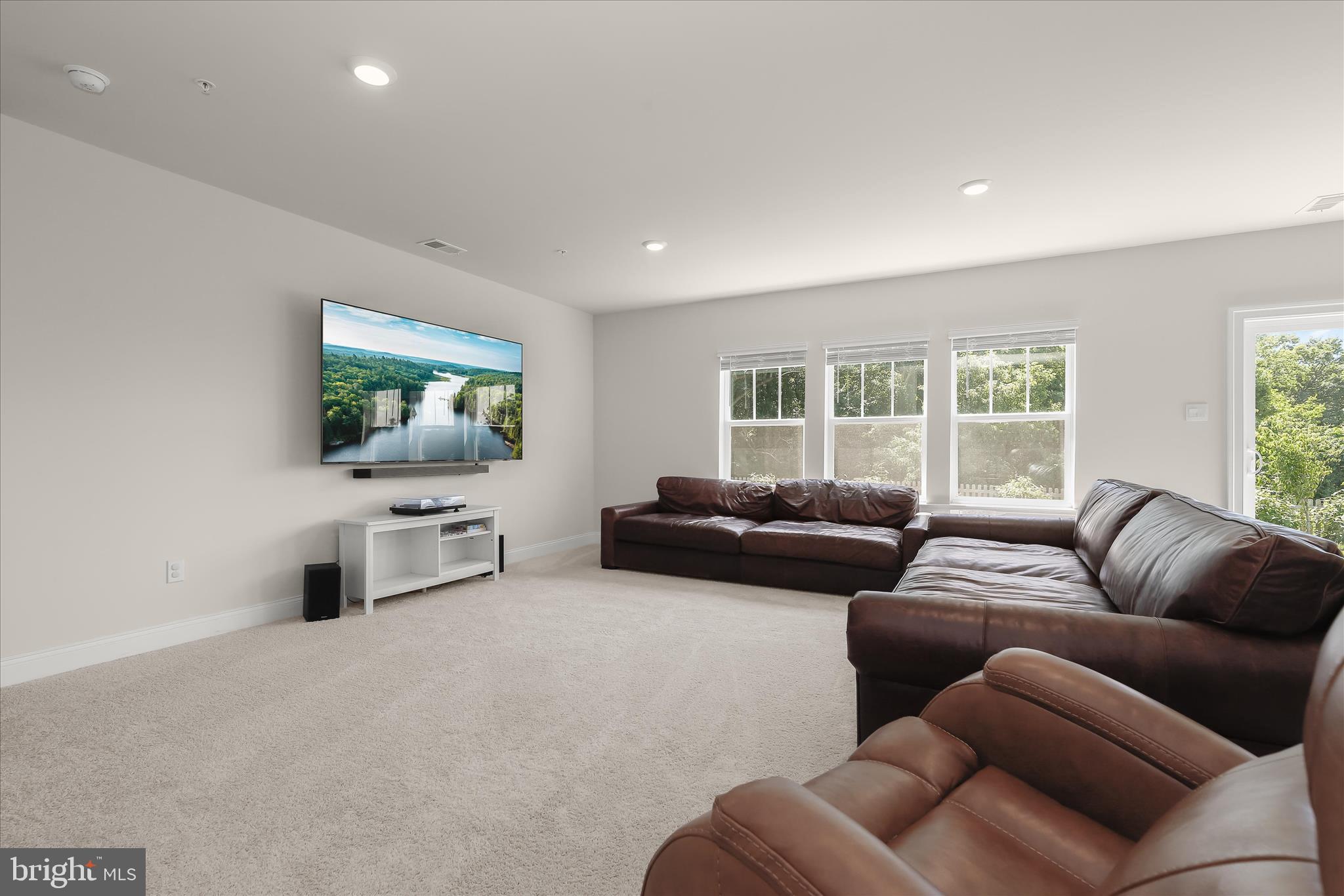 STONEGATE - Residential