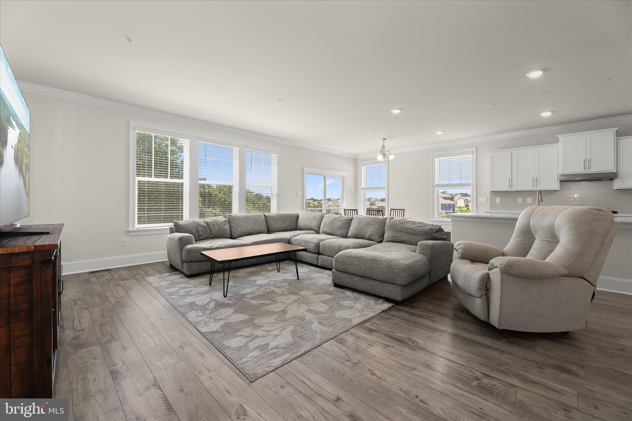 STONEGATE - Residential