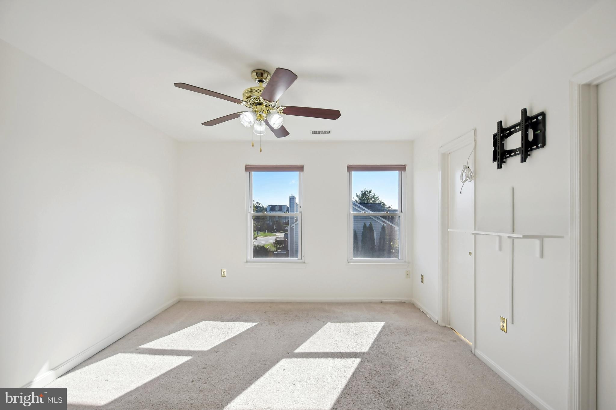 WOODSTONE - Residential Lease