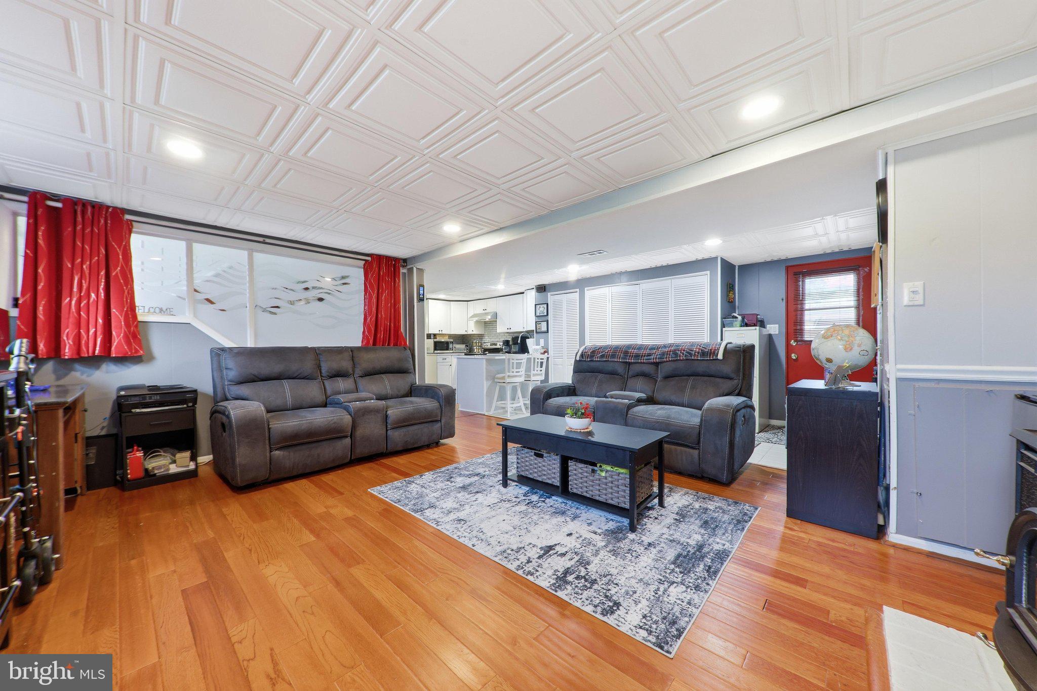 WINTON WOODS - Residential