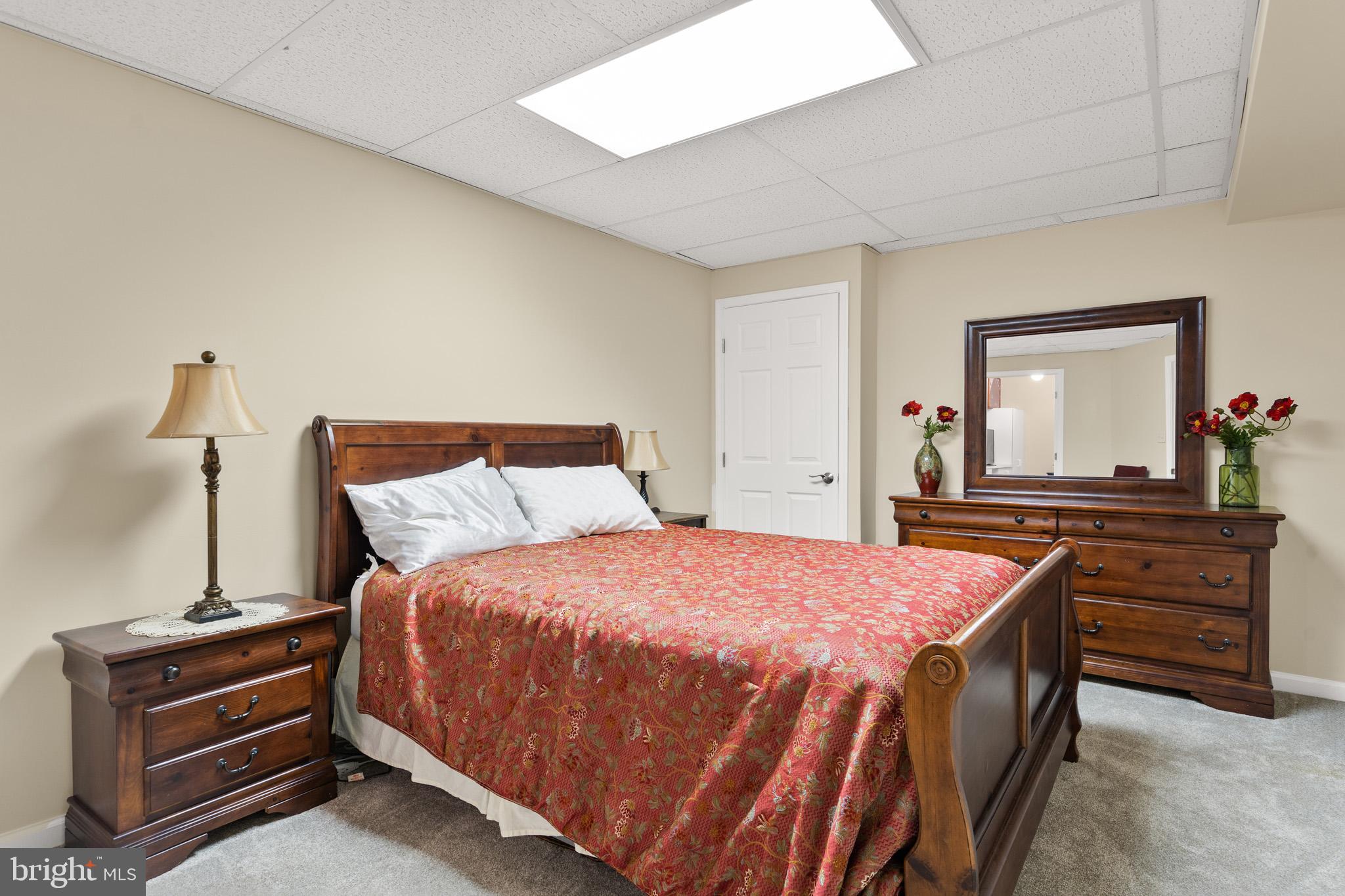 CONSTITUTION HILLS - Residential