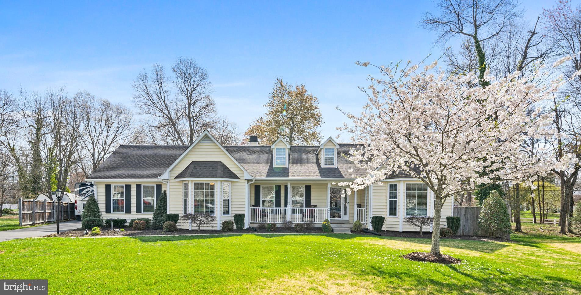 CONSTITUTION HILLS - Residential