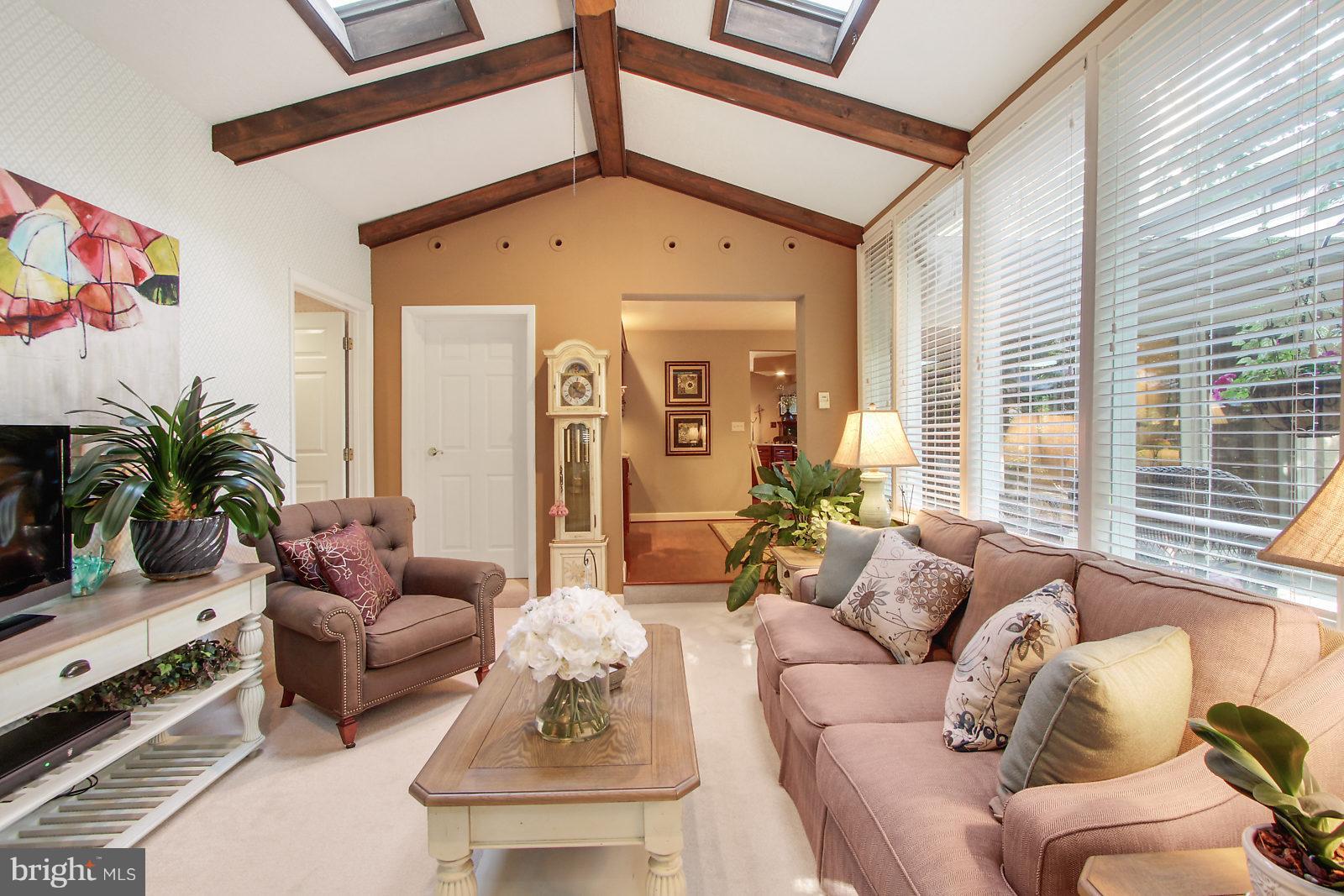 MIDLAND-HOLLYWOOD HEIGHTS - Residential