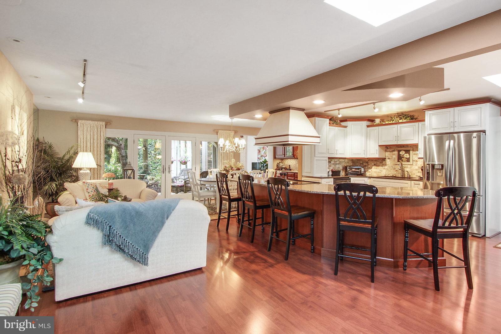 MIDLAND-HOLLYWOOD HEIGHTS - Residential