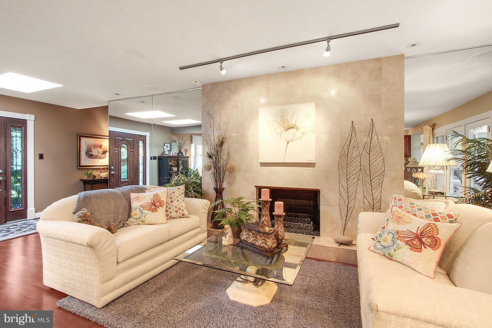 MIDLAND-HOLLYWOOD HEIGHTS - Residential