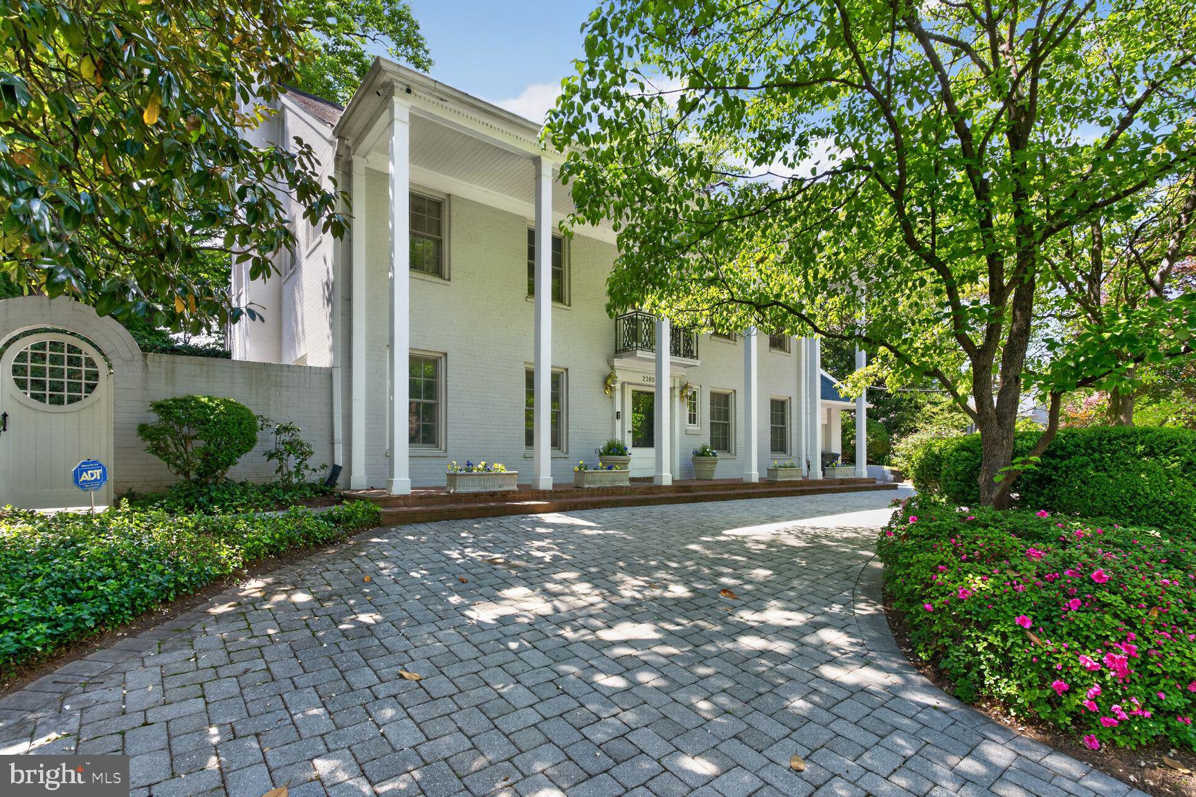 BERKLEY - Residential