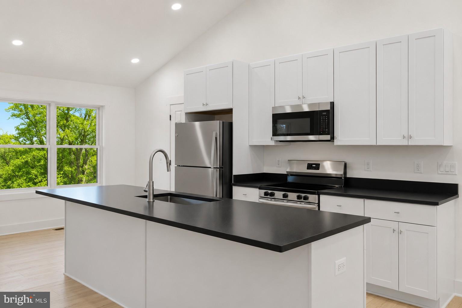 HIGH KNOB - Residential