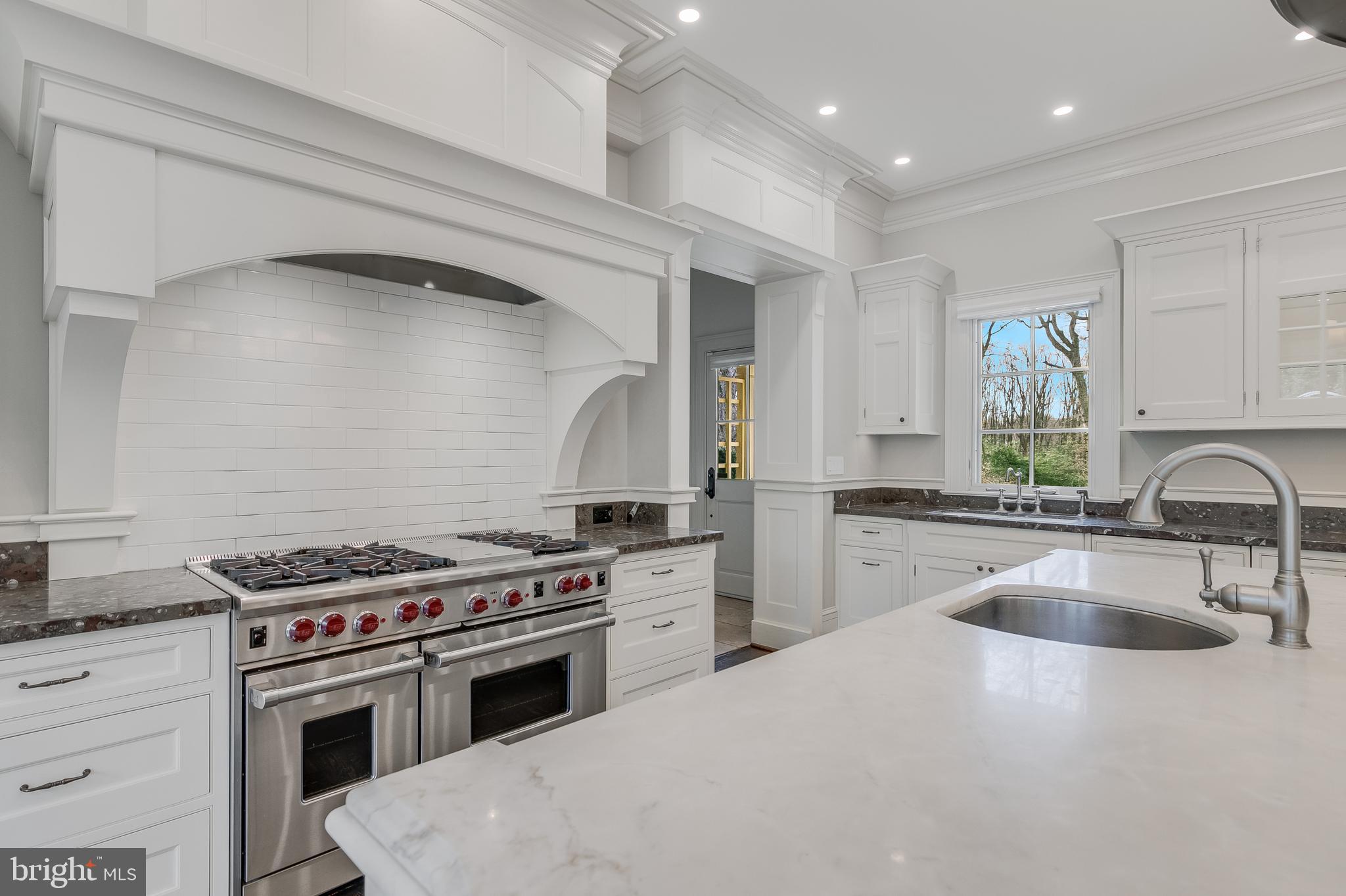 ELMWOOD ESTATES - Residential