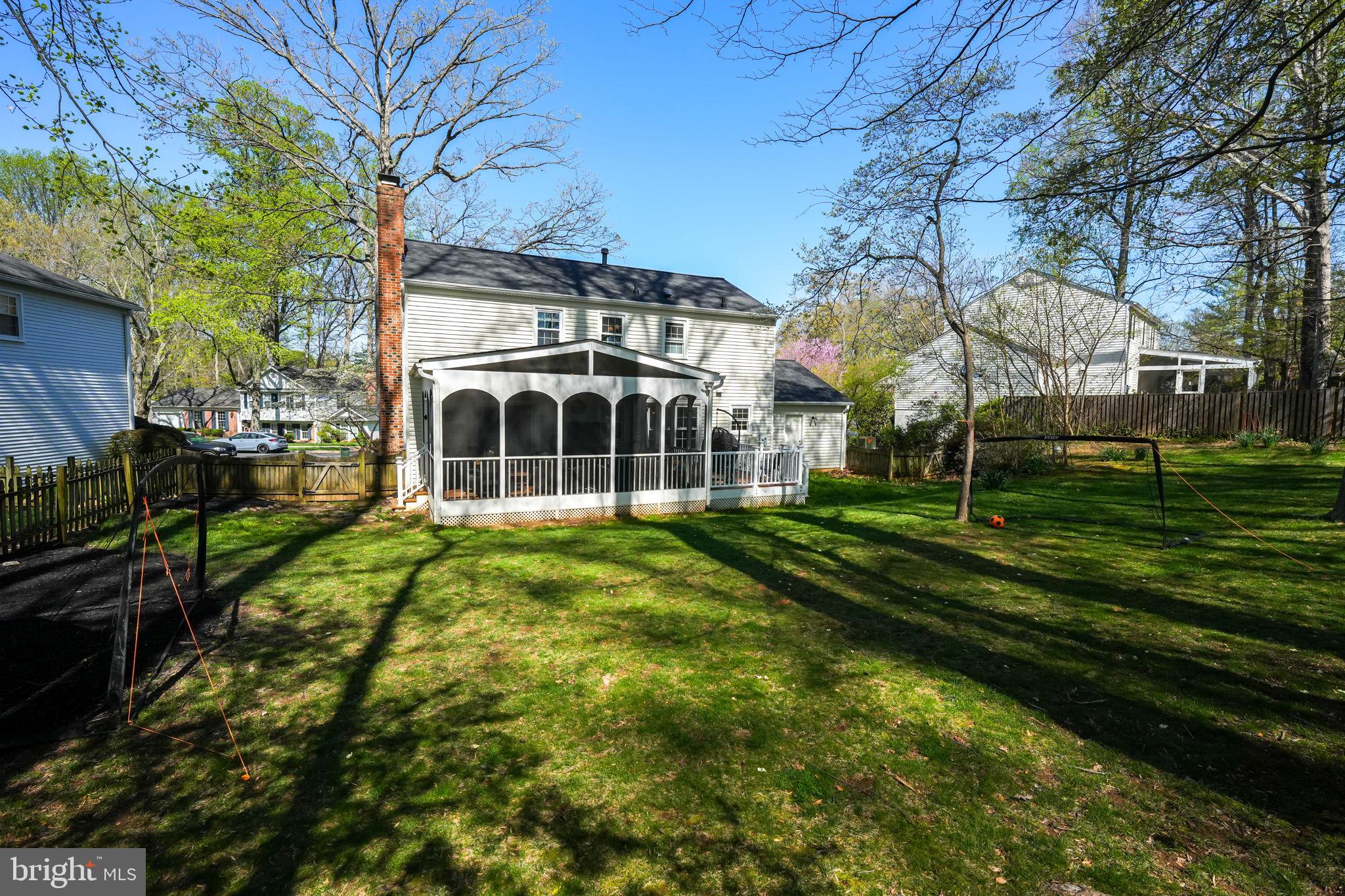 LAKE BRADDOCK - Residential