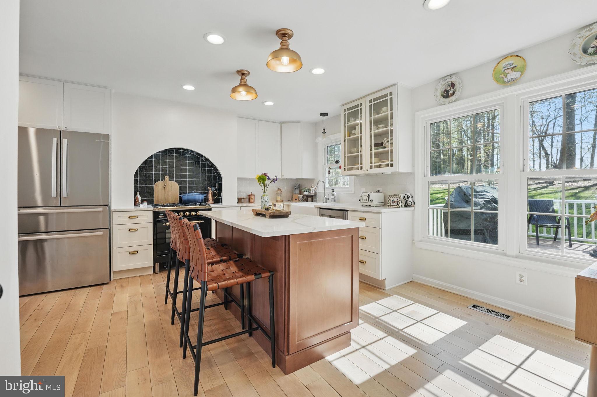 LAKE BRADDOCK - Residential