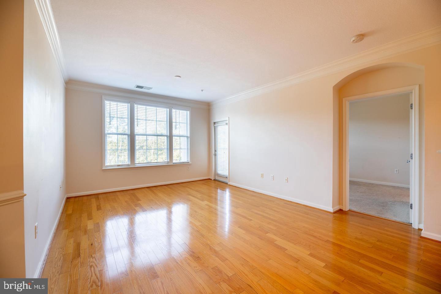 THE COLONNADE AT KENTLANDS - Residential Lease