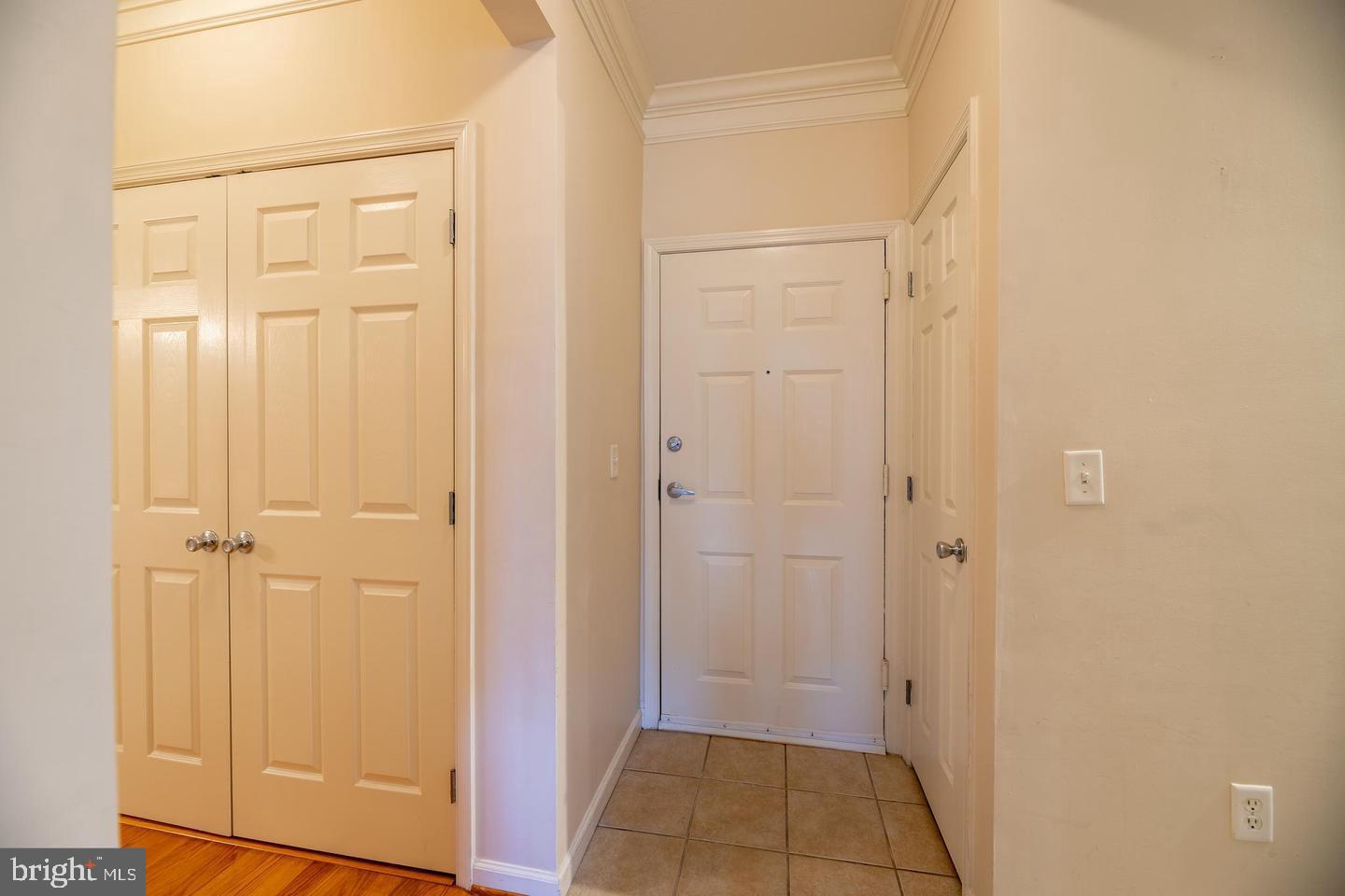 THE COLONNADE AT KENTLANDS - Residential Lease