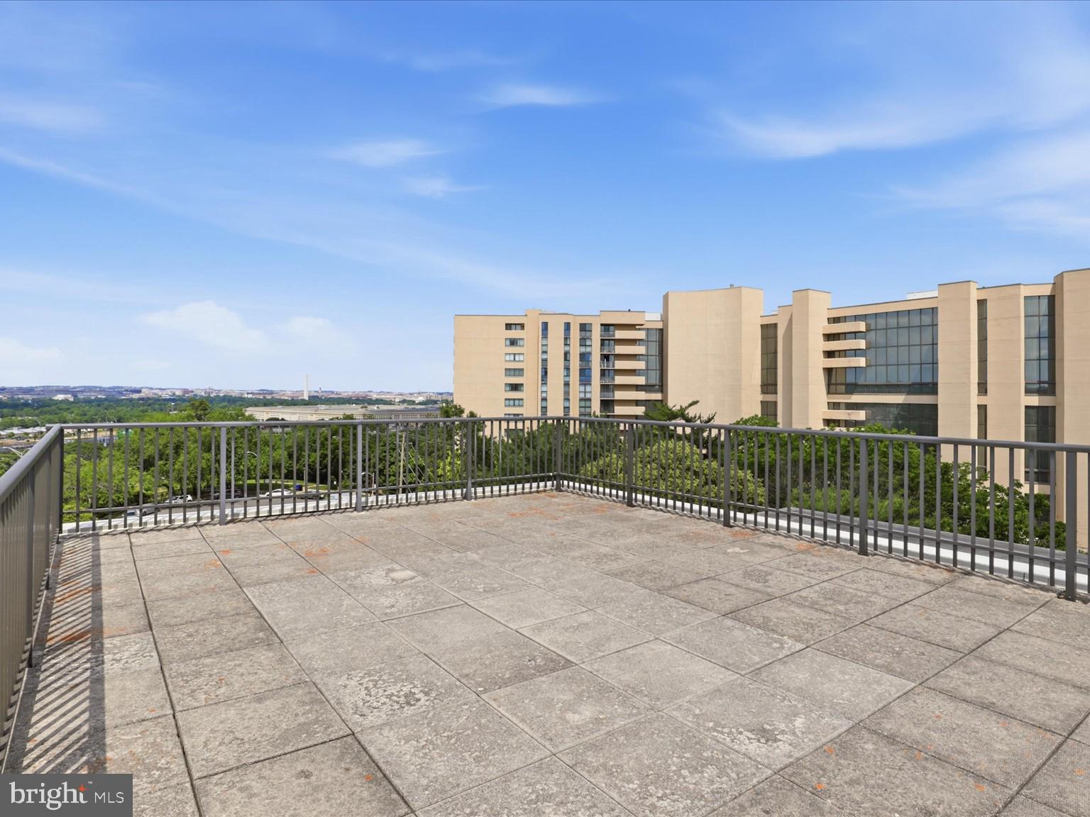 HORIZON HOUSE - Residential