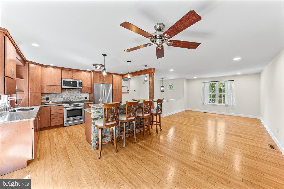 HUNTERS RUN - Residential