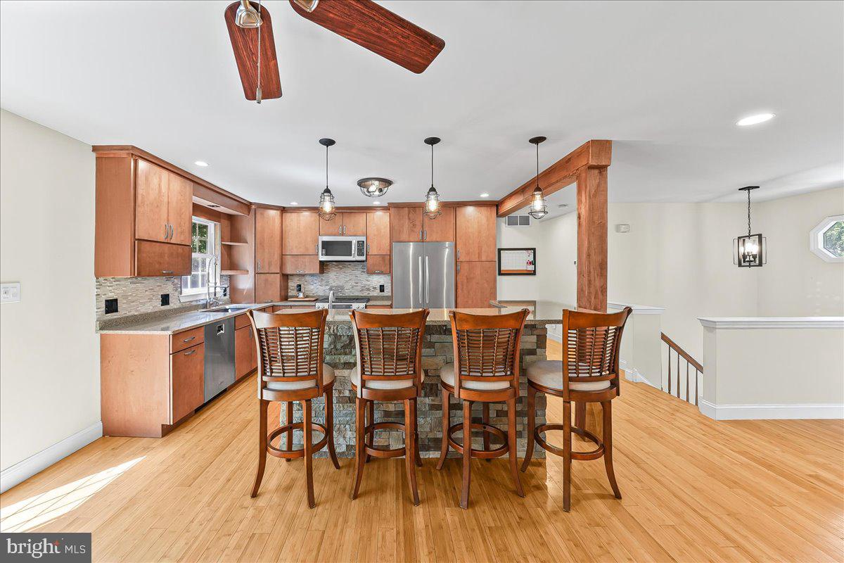 HUNTERS RUN - Residential