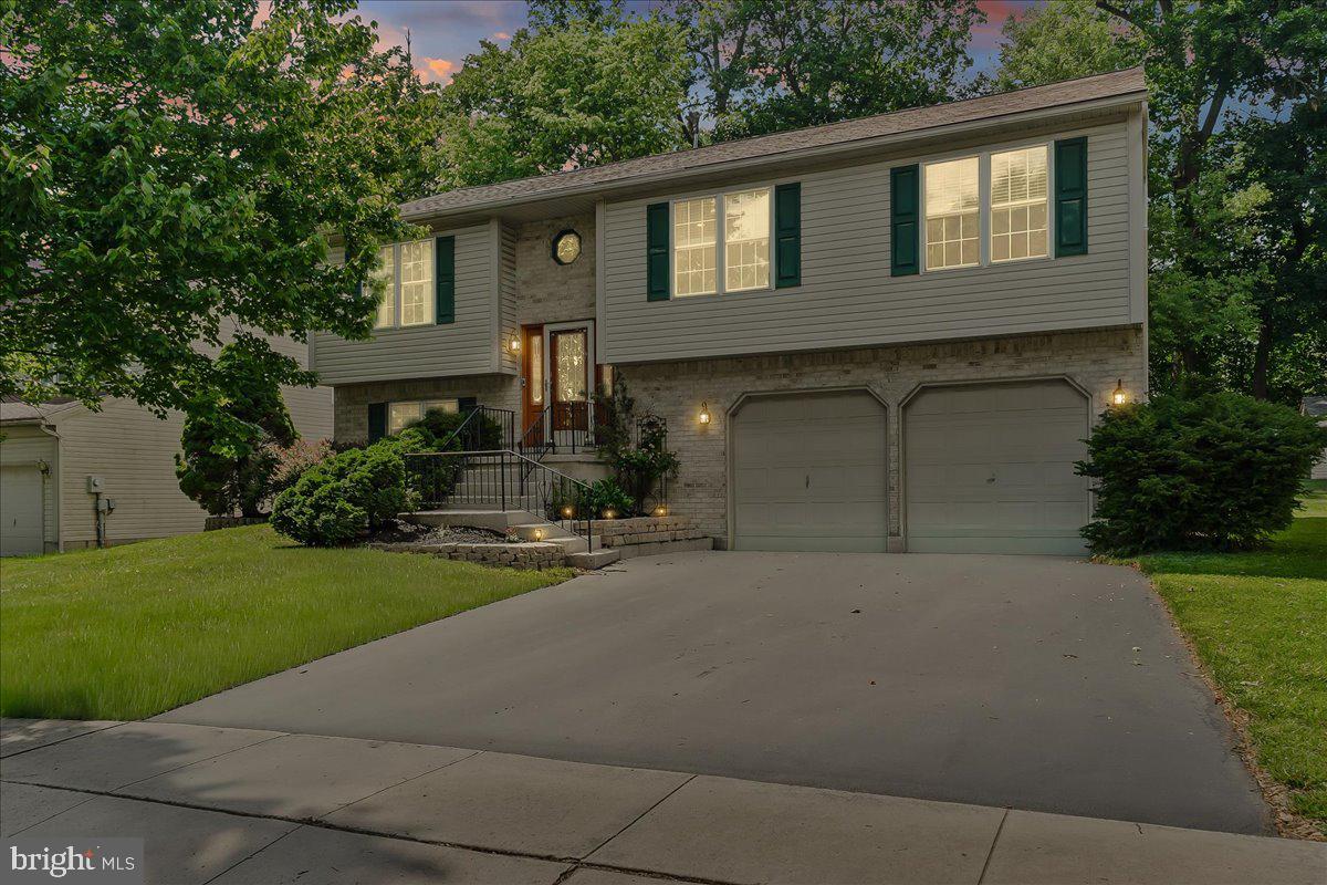 HUNTERS RUN - Residential