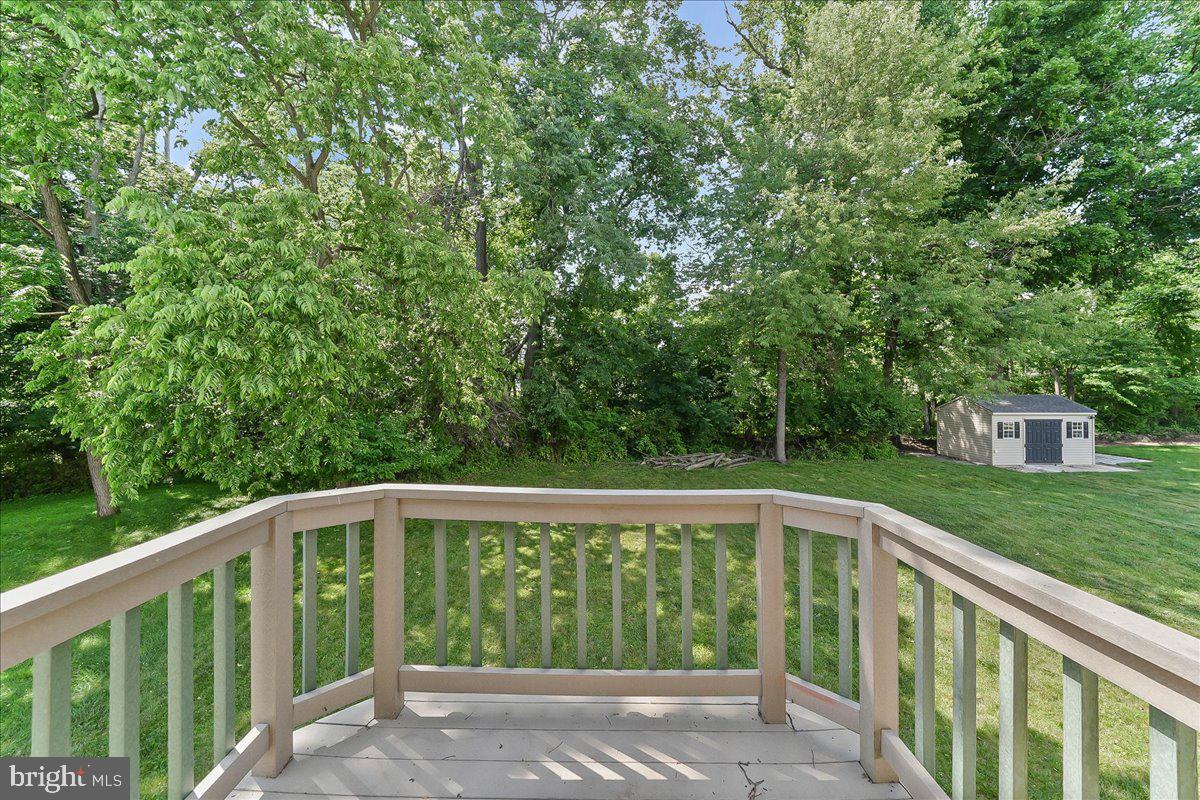 HUNTERS RUN - Residential