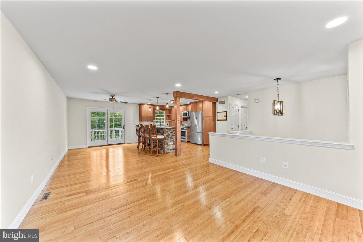 HUNTERS RUN - Residential
