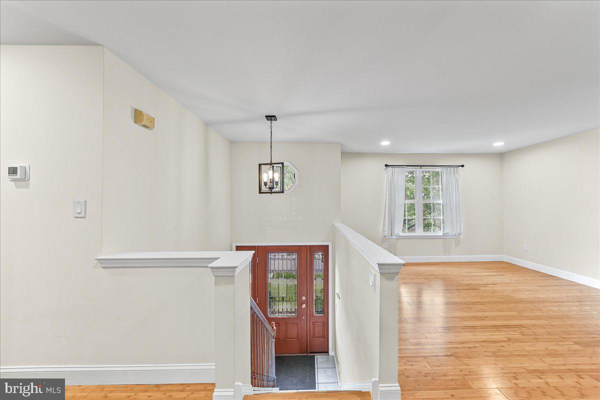 HUNTERS RUN - Residential