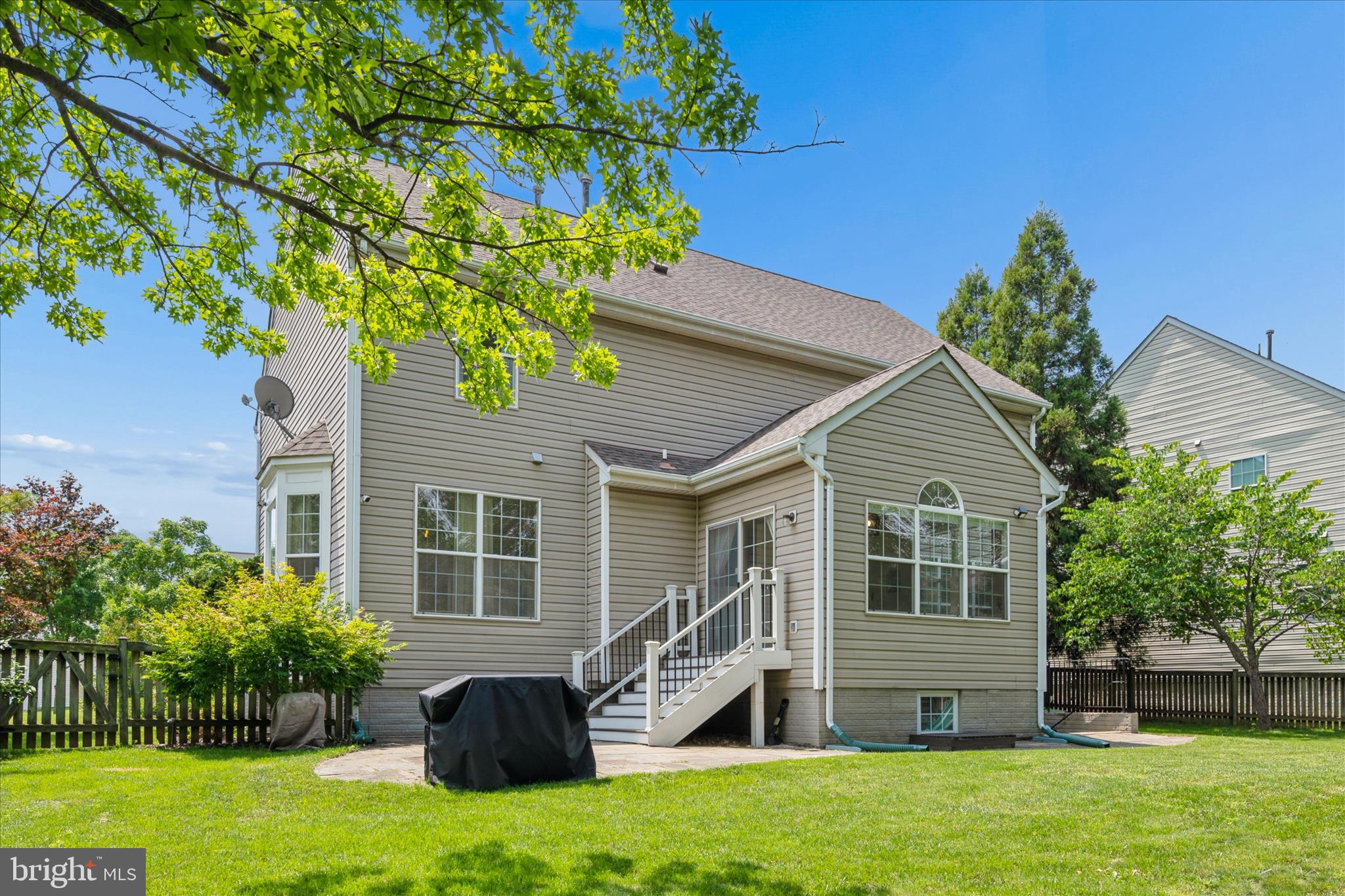 EMERALD FARM - Residential