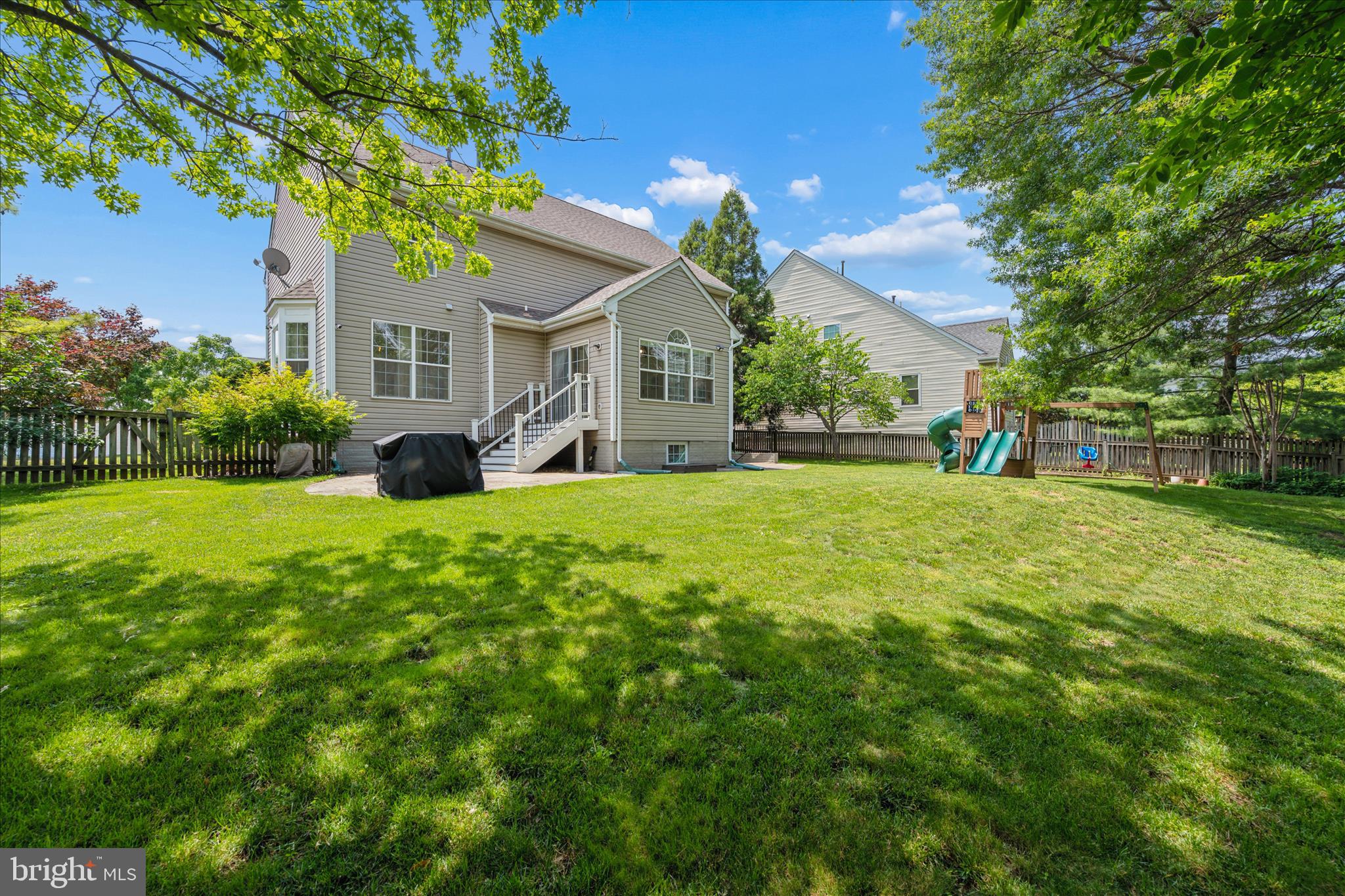 EMERALD FARM - Residential