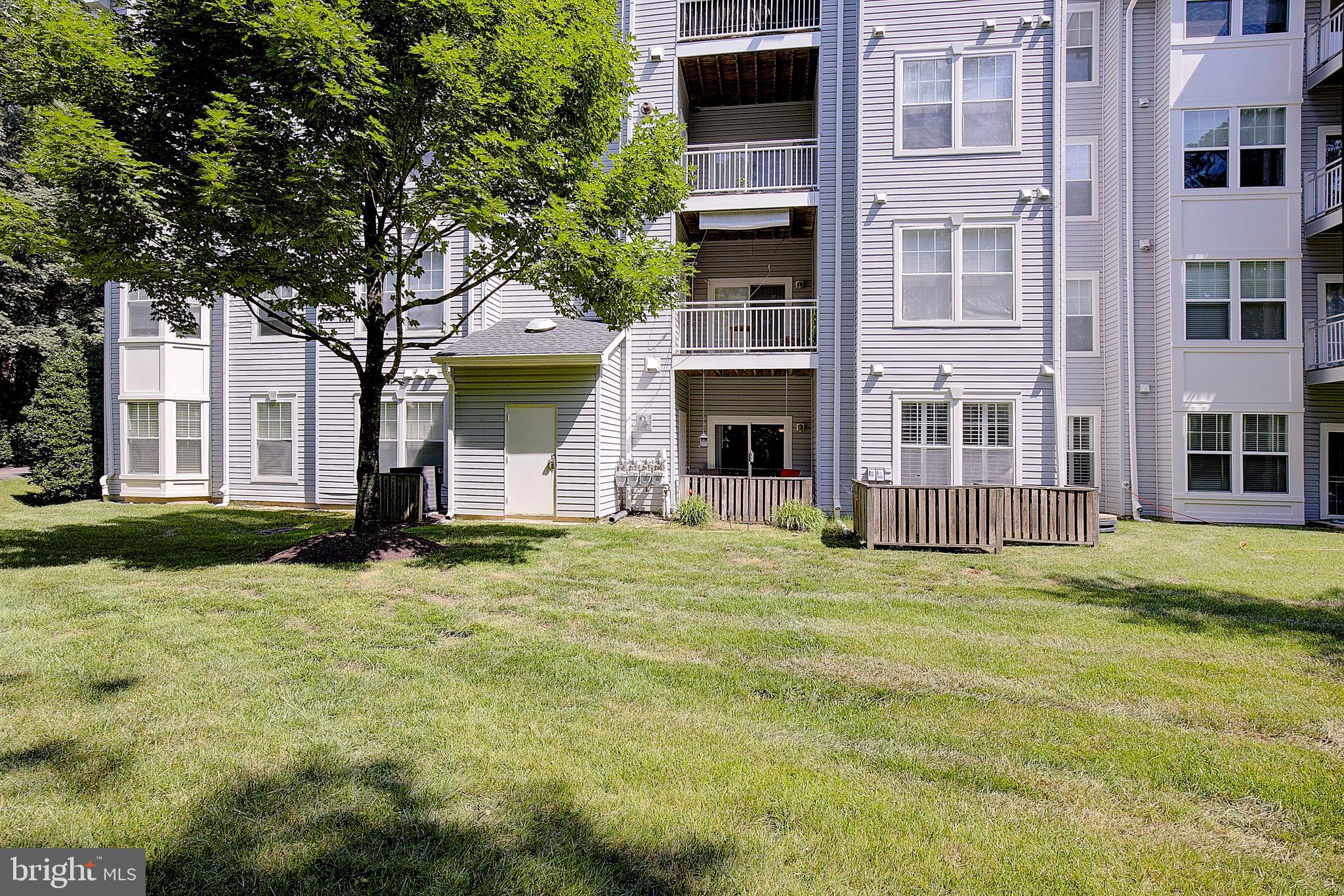 RUSSETT - Residential