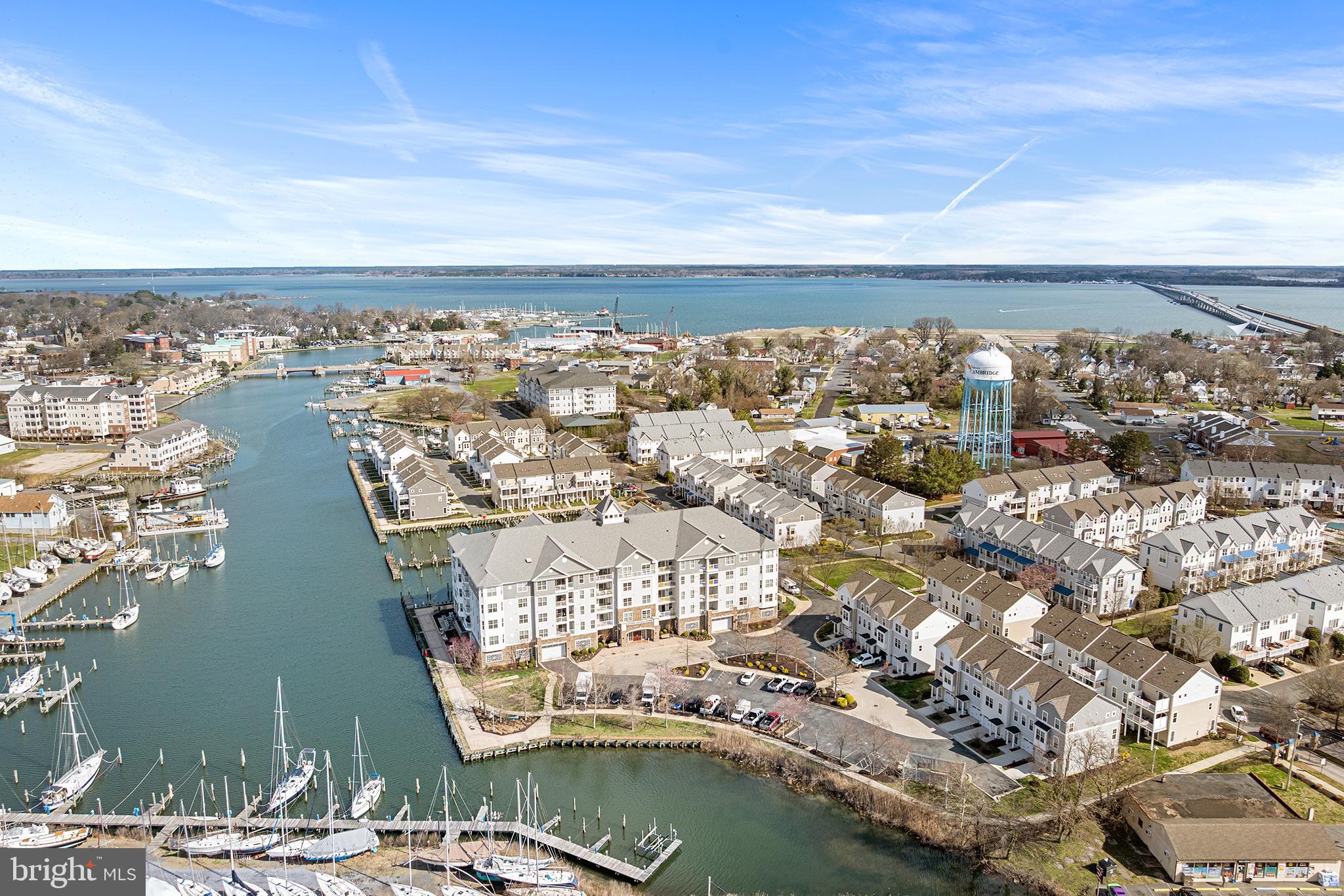 DEEP HARBOUR TOWN HOMES - Residential