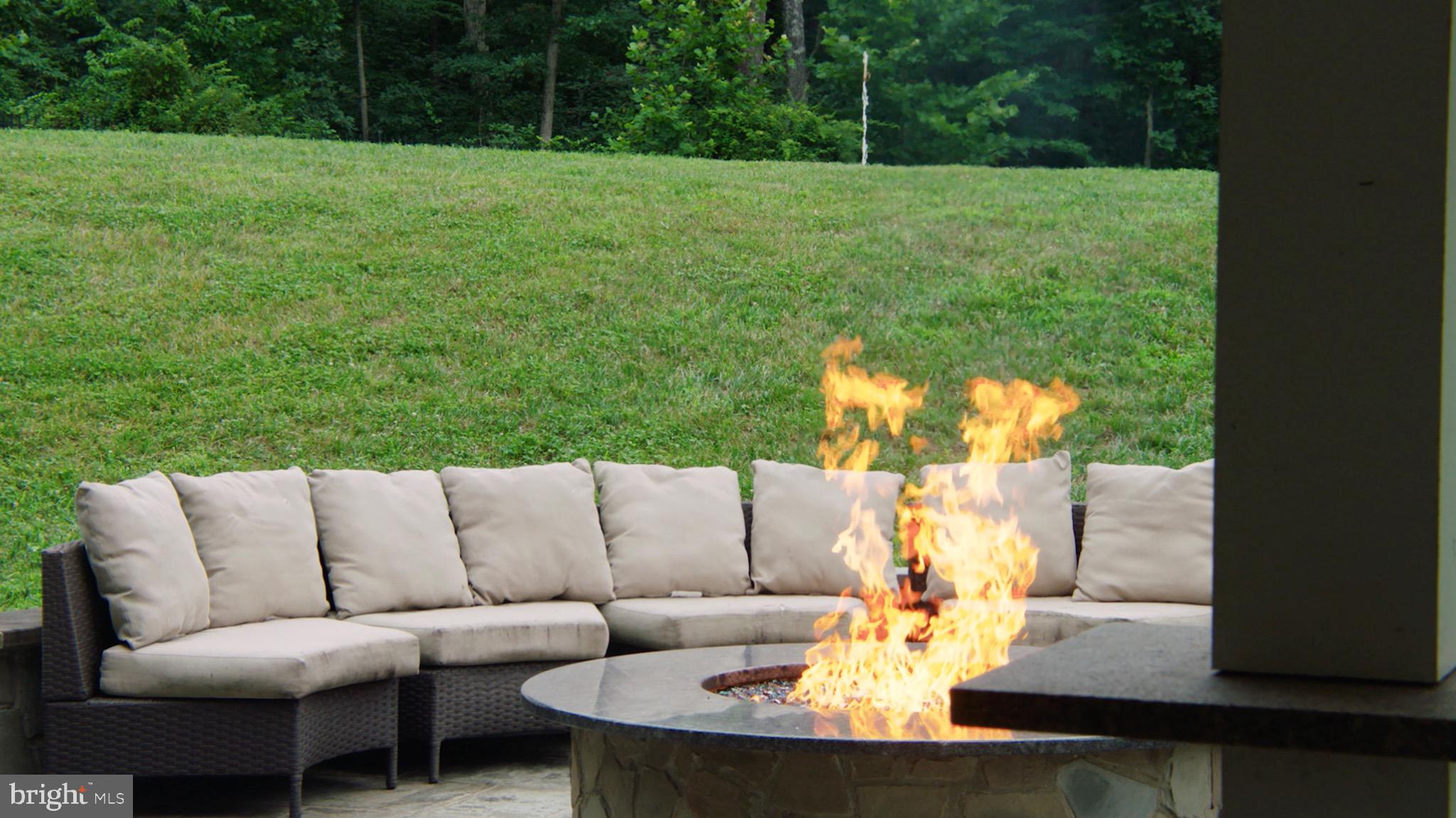 BRADDOCK WOODS - Residential