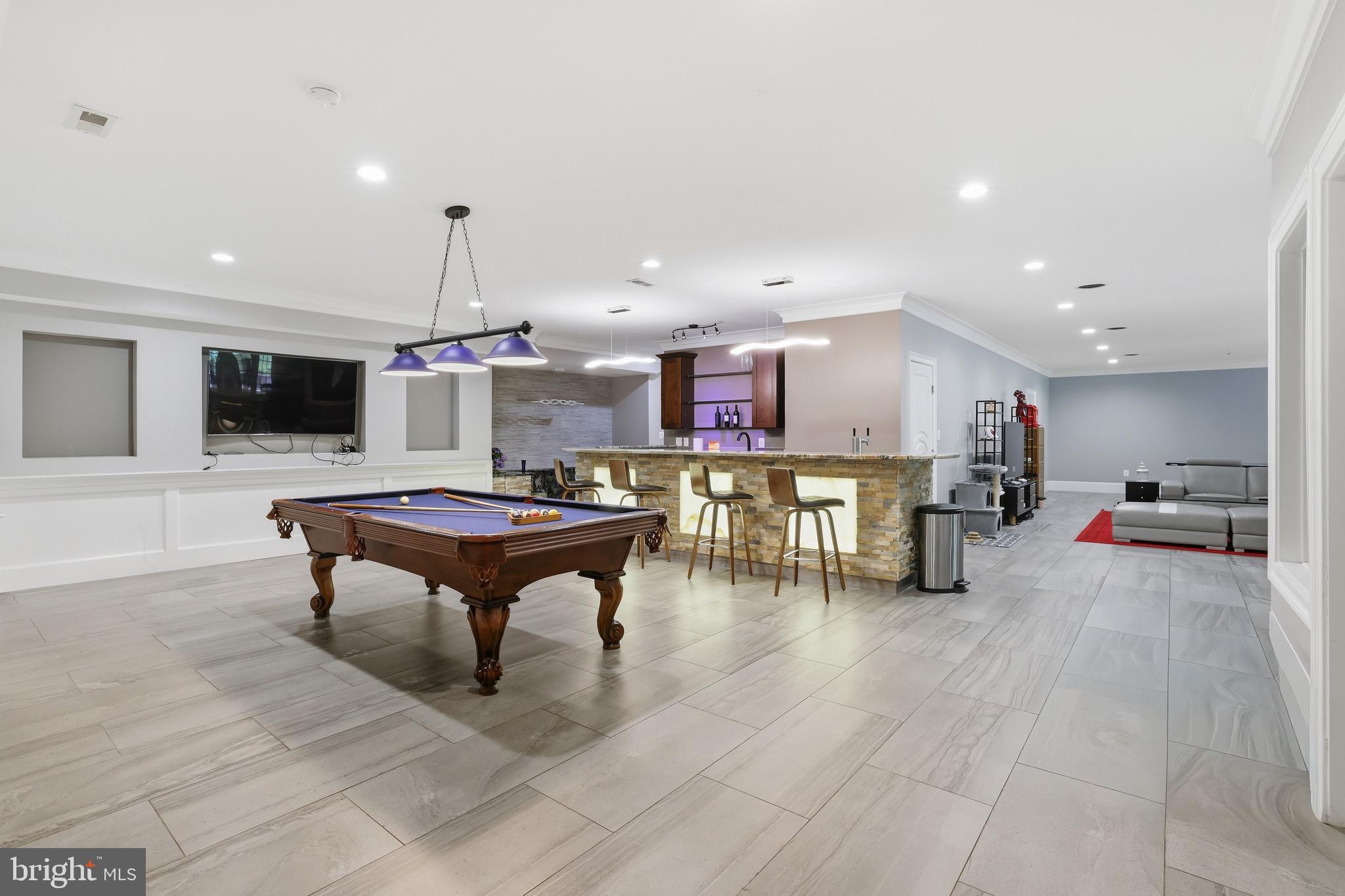 BRADDOCK WOODS - Residential