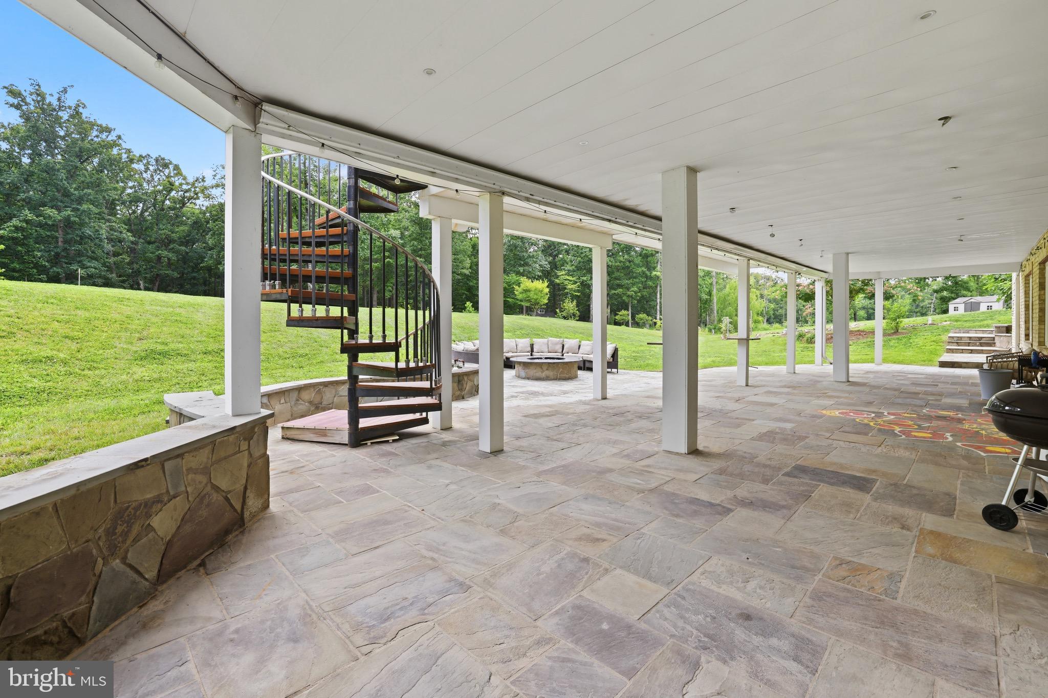 BRADDOCK WOODS - Residential