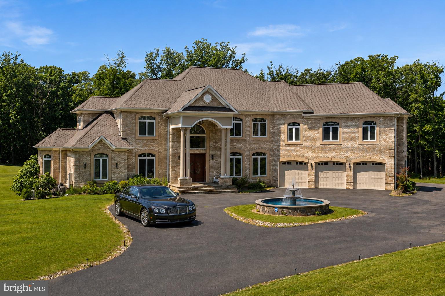 BRADDOCK WOODS - Residential