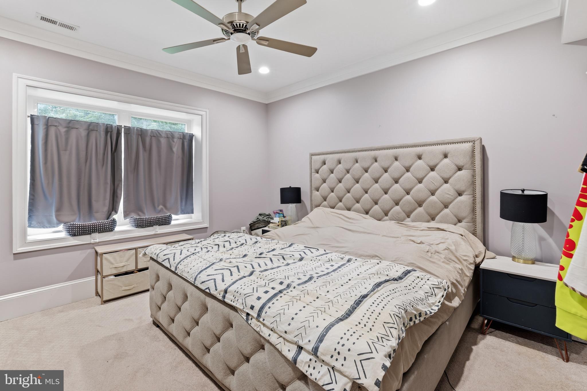 BRADDOCK WOODS - Residential
