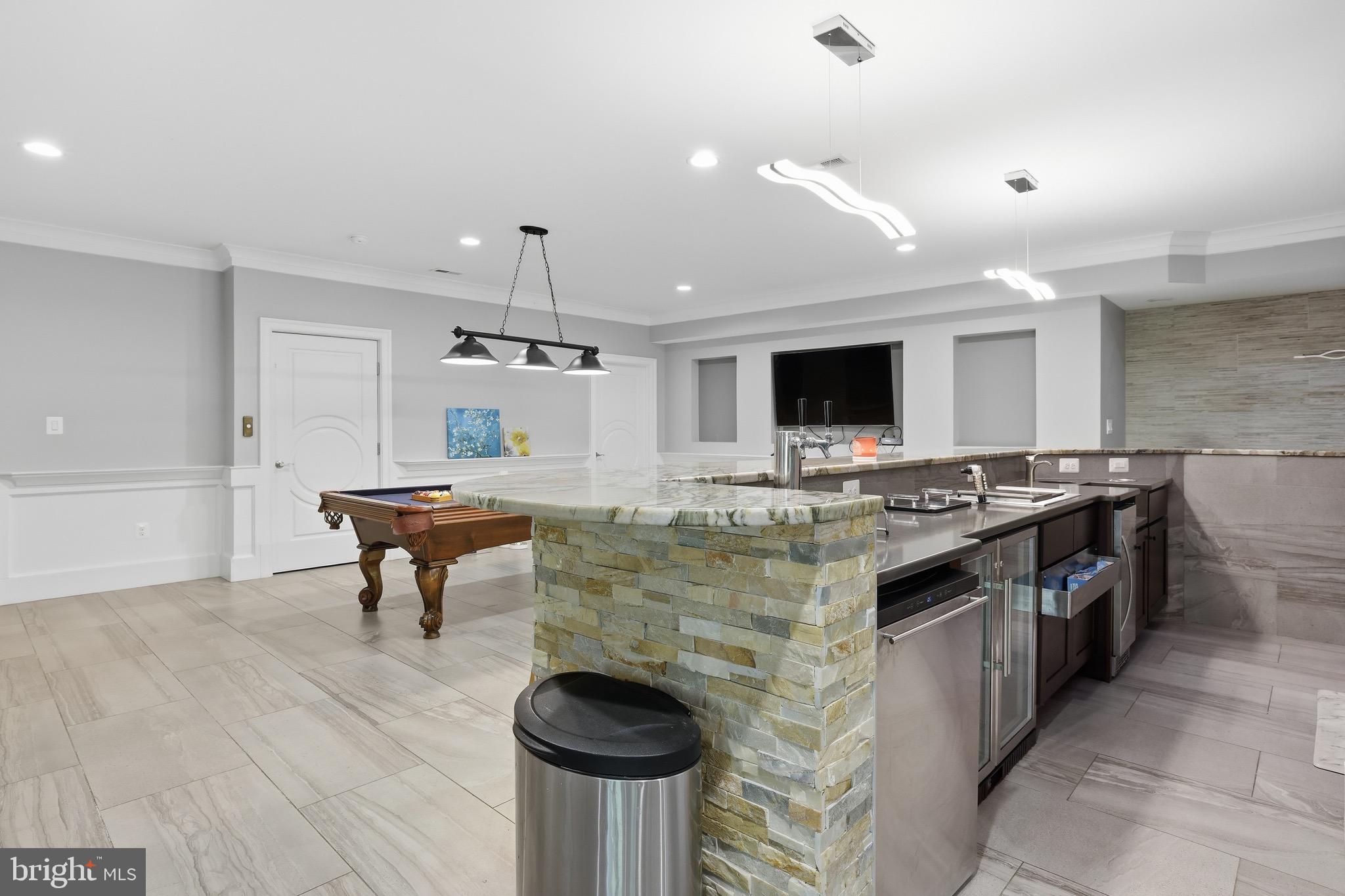 BRADDOCK WOODS - Residential