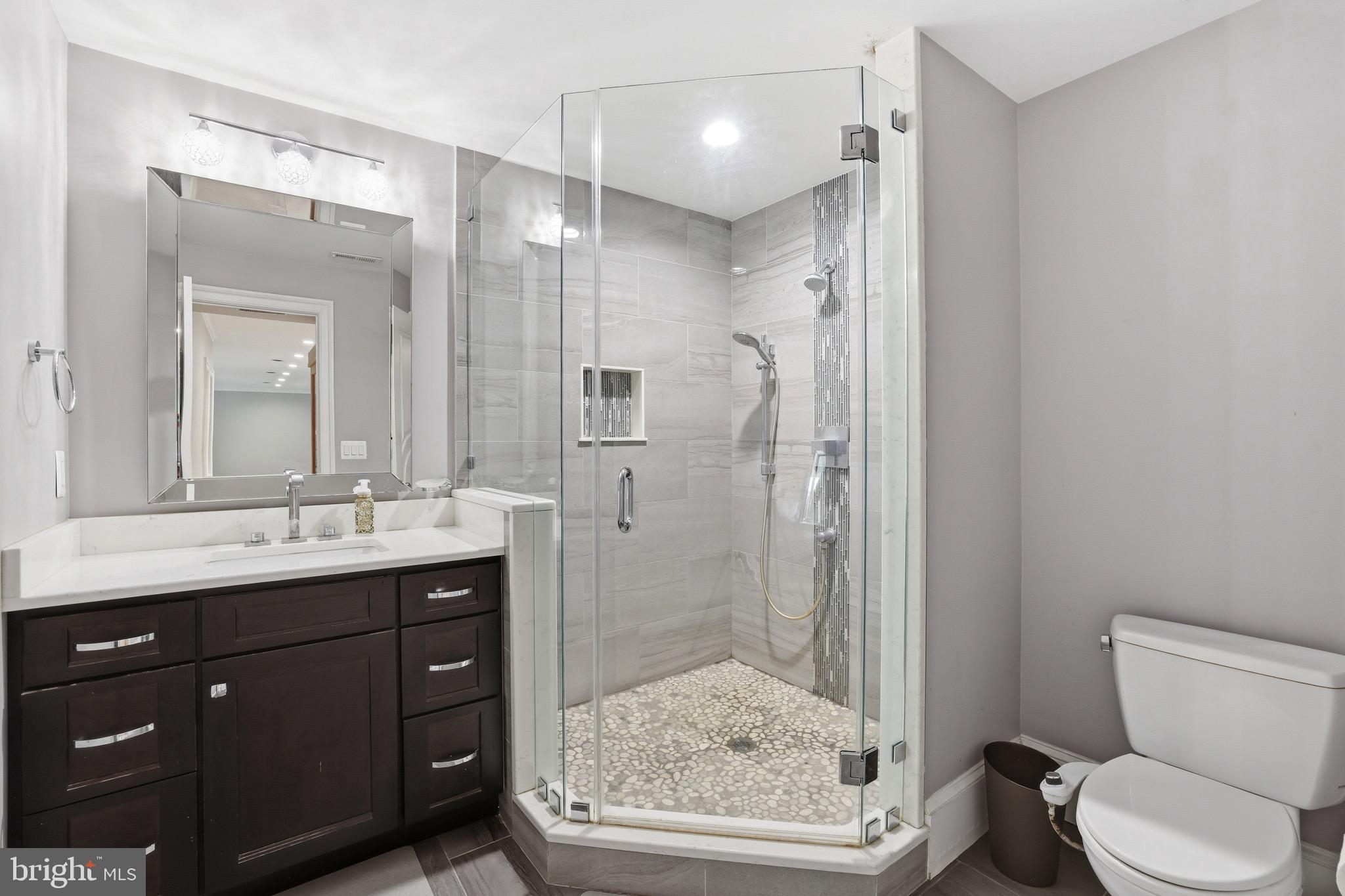 BRADDOCK WOODS - Residential