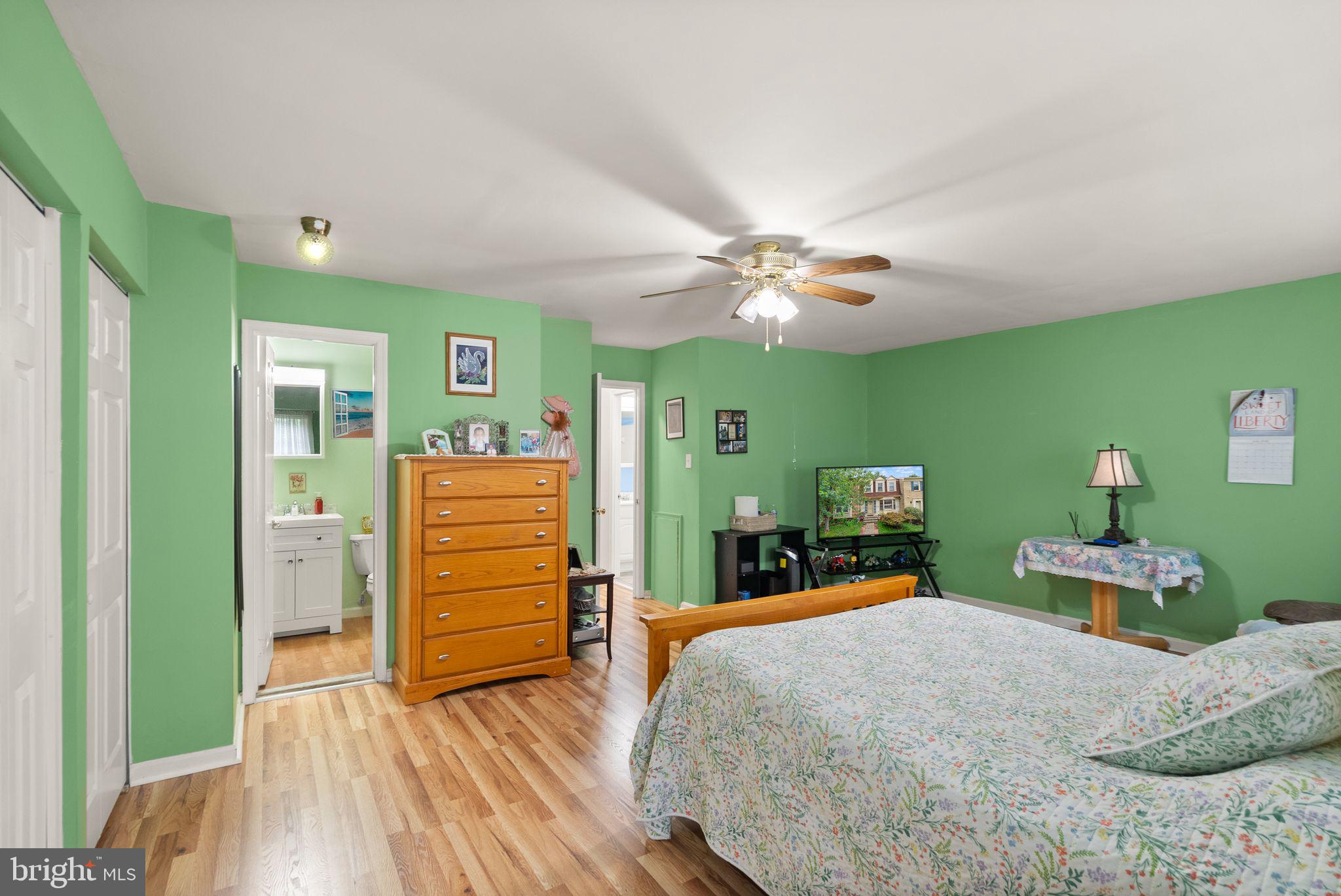 CROWNLEIGH - Residential
