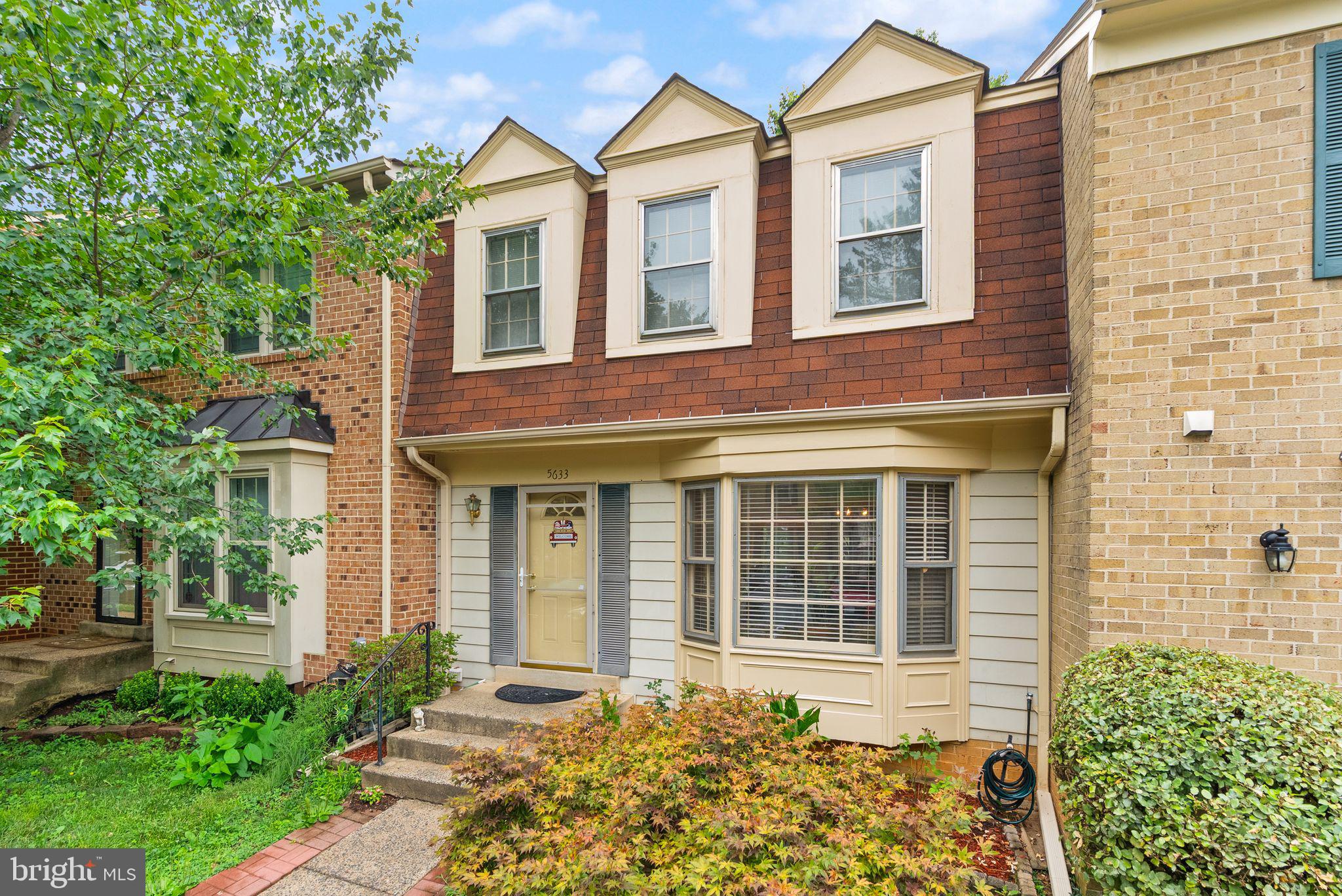 CROWNLEIGH - Residential