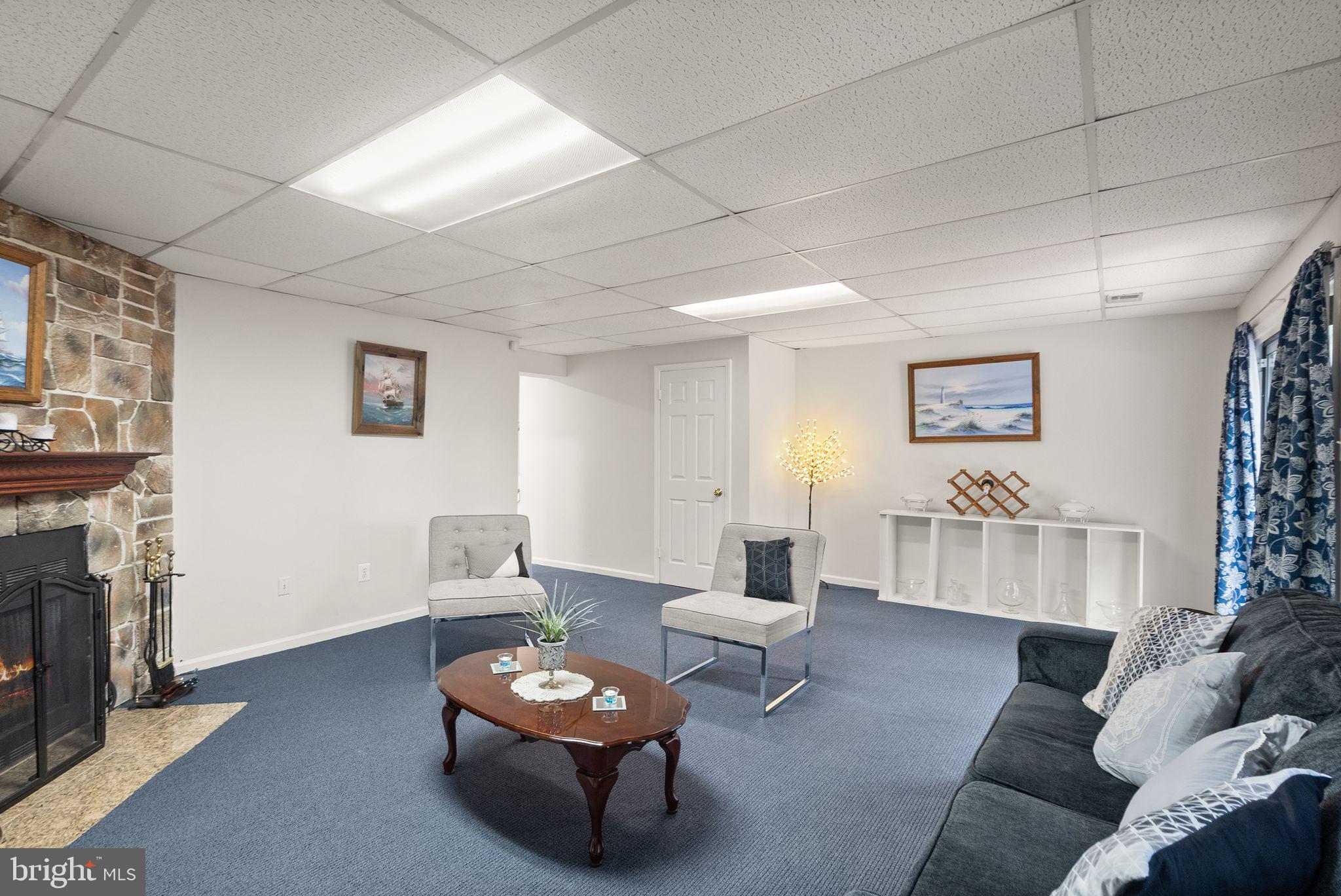 CROWNLEIGH - Residential