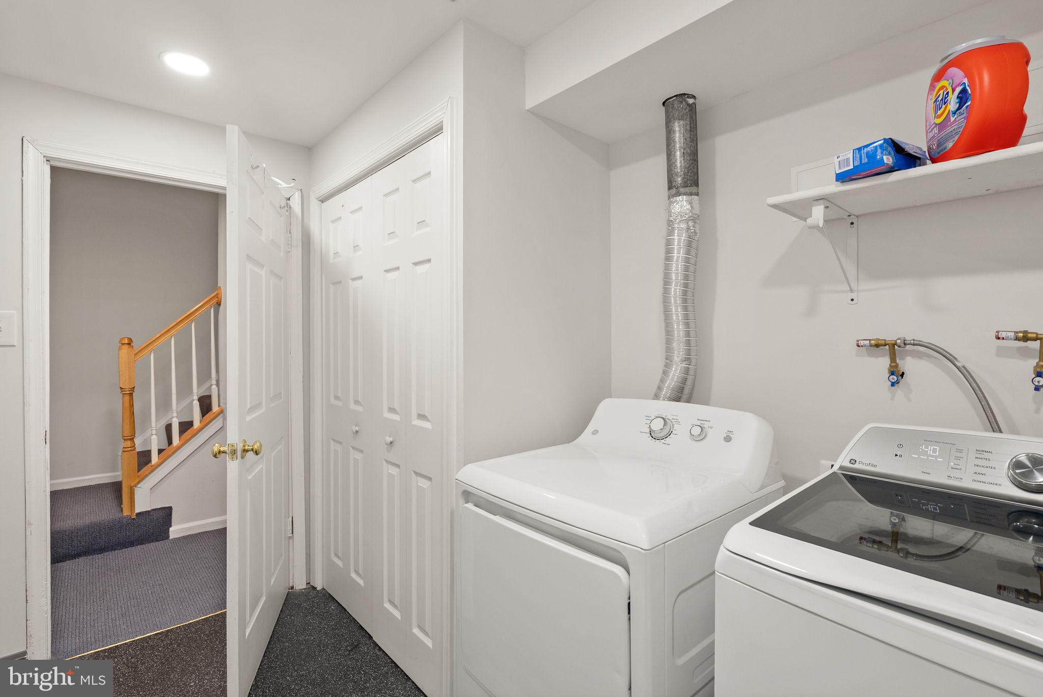 CROWNLEIGH - Residential