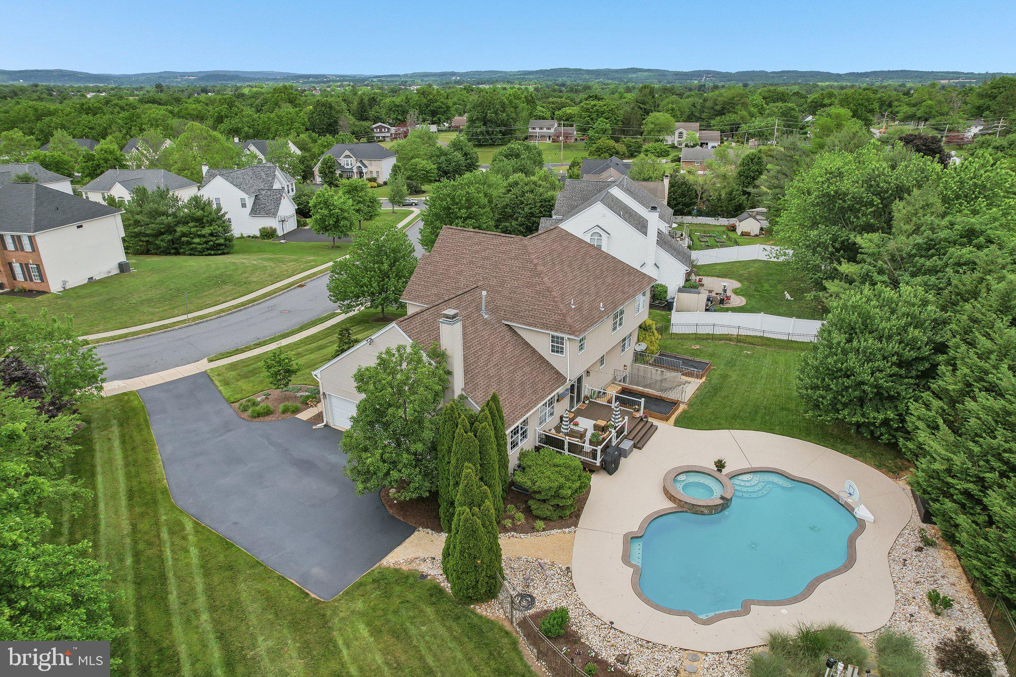WINDY CREEK - Residential