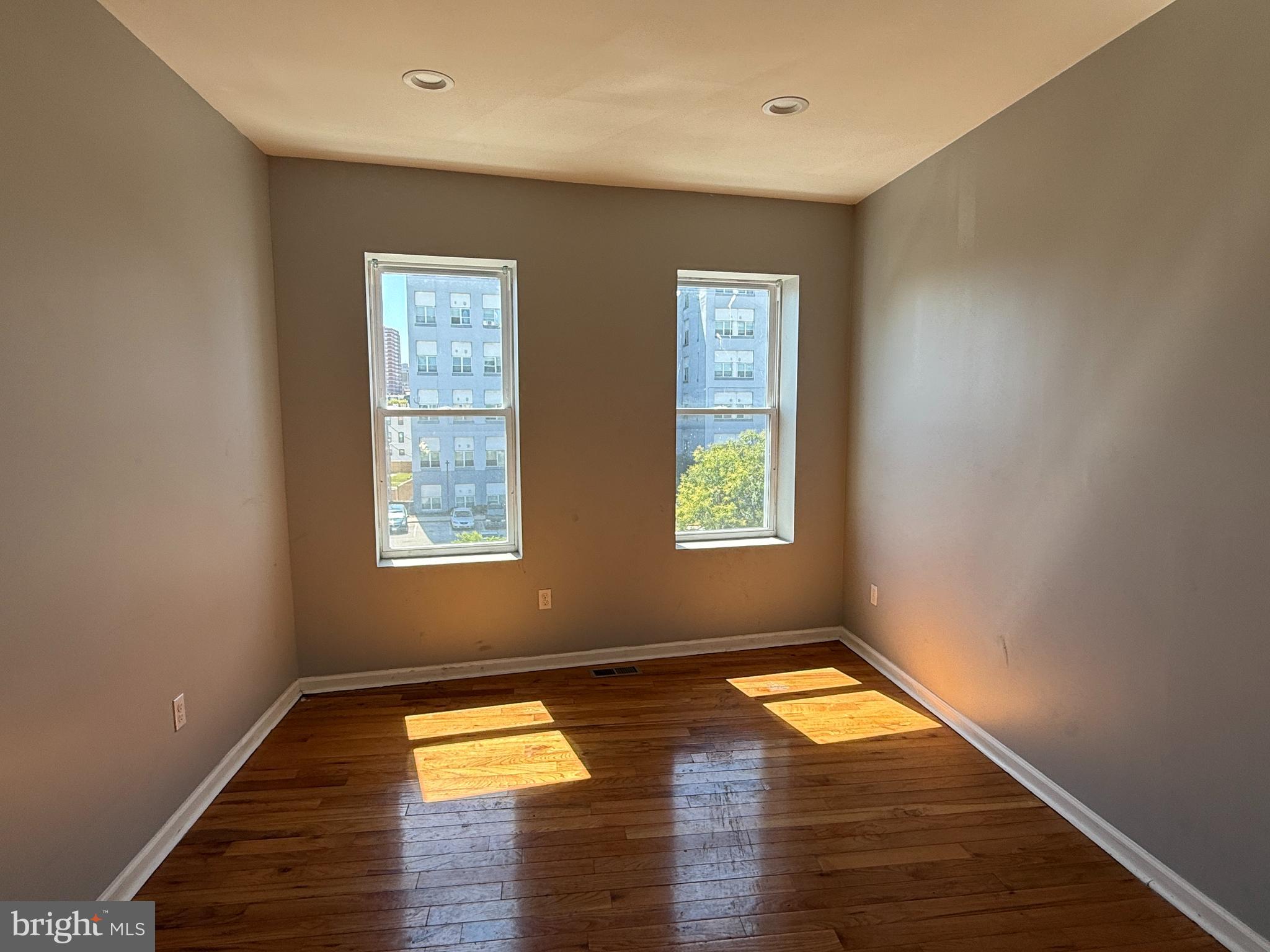 BARCLAY - GREENMOUNT - Residential