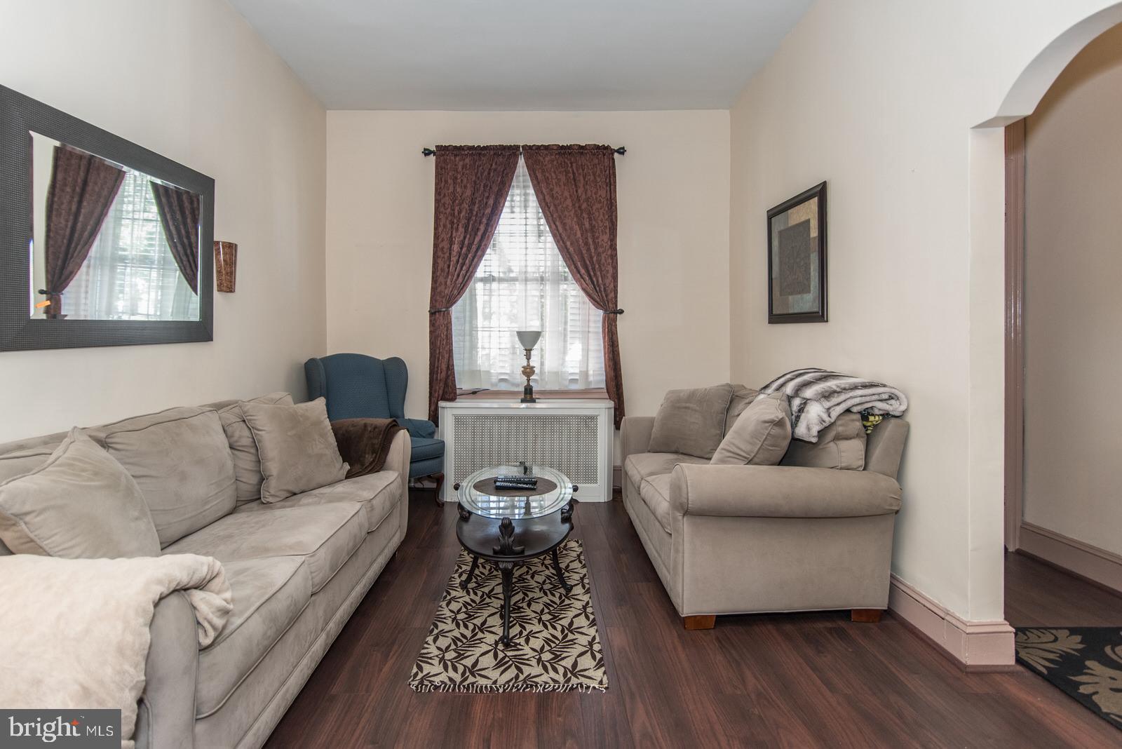 PORT RICHMOND - Residential