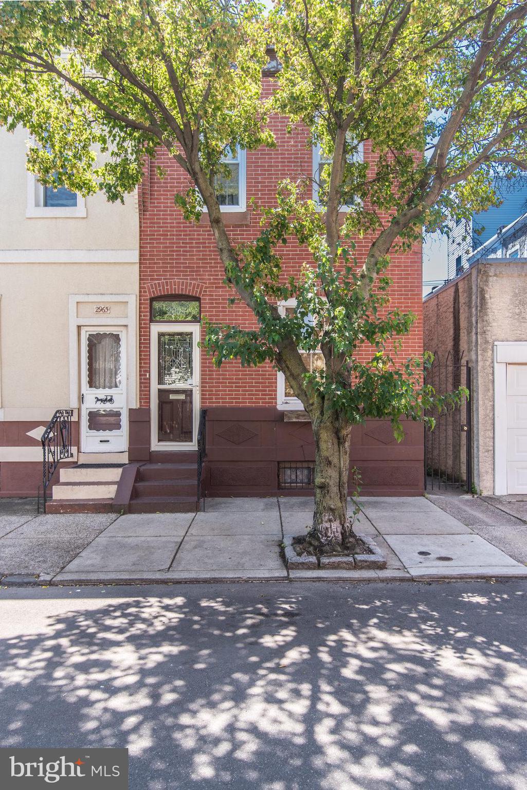 PORT RICHMOND - Residential