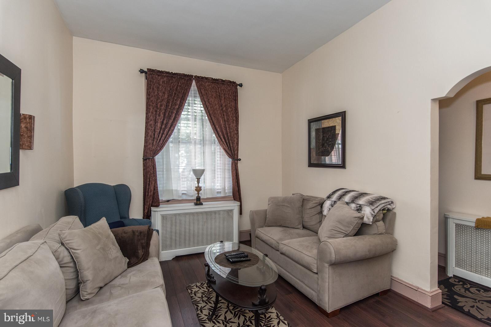 PORT RICHMOND - Residential