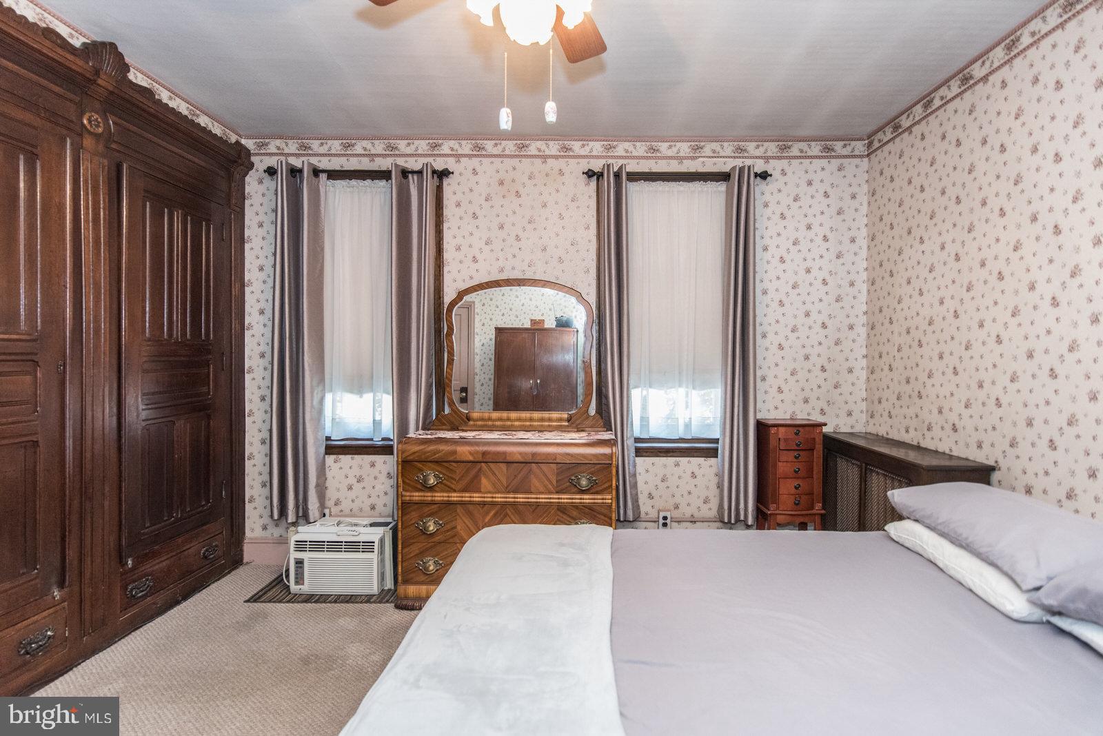 PORT RICHMOND - Residential