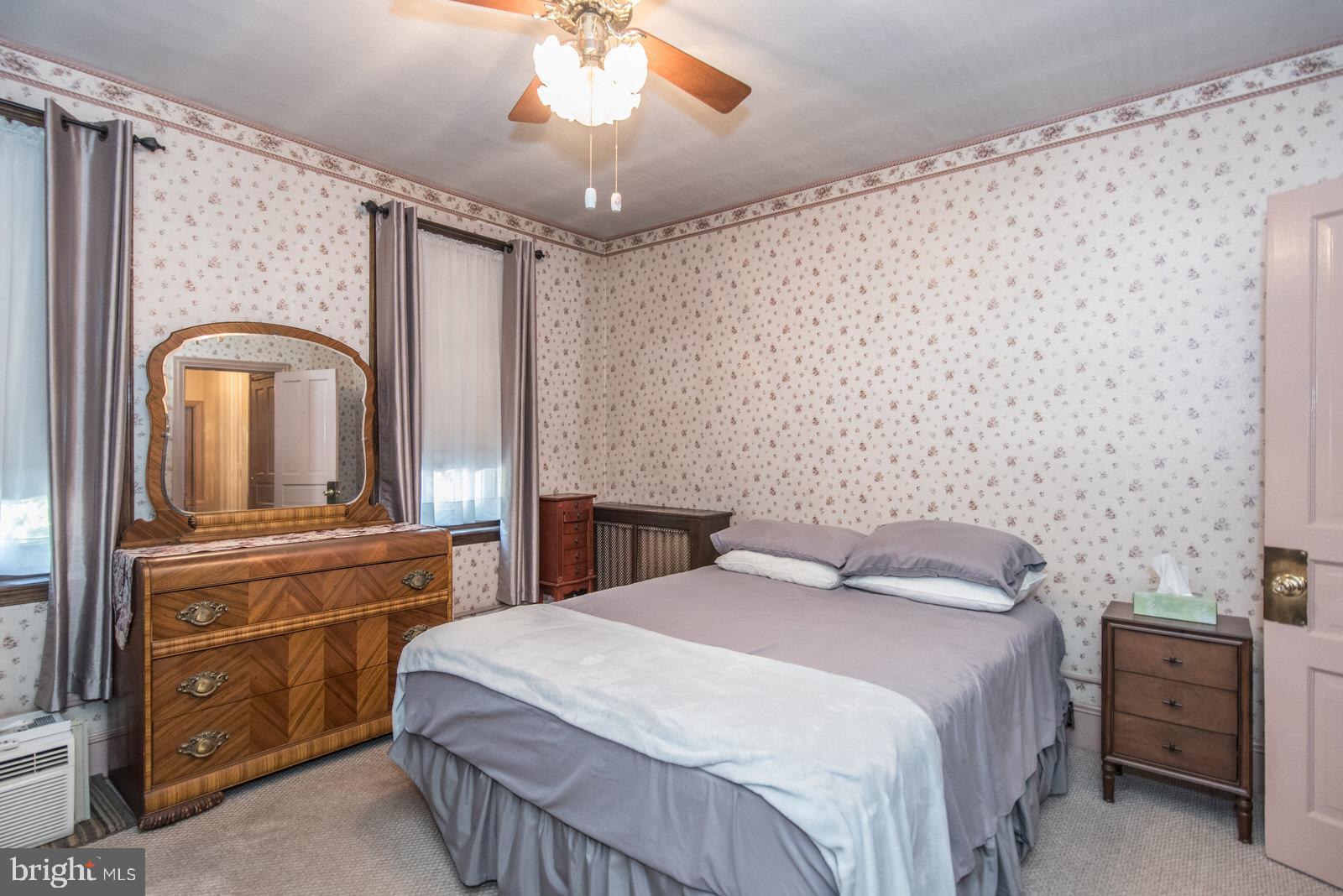 PORT RICHMOND - Residential