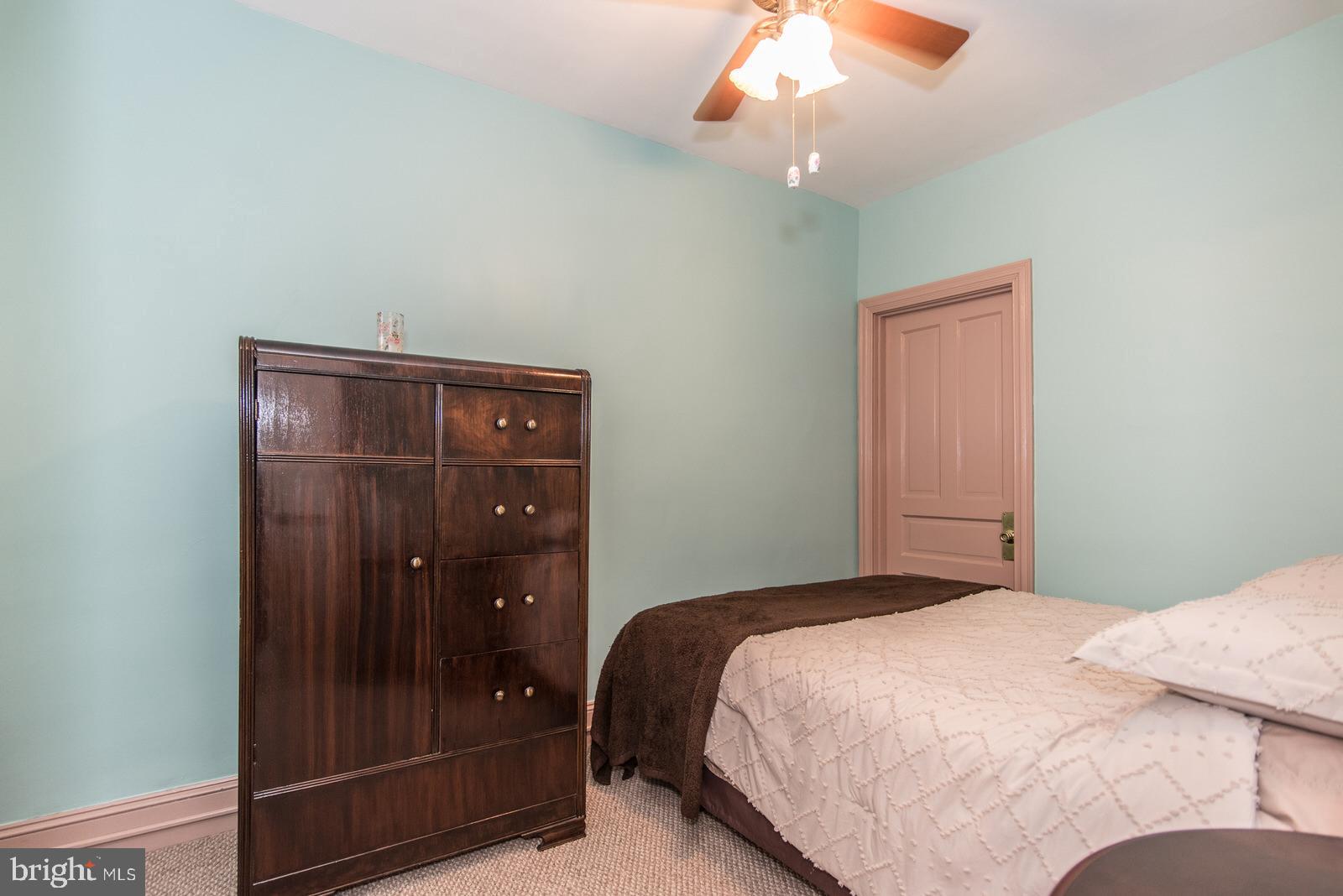 PORT RICHMOND - Residential