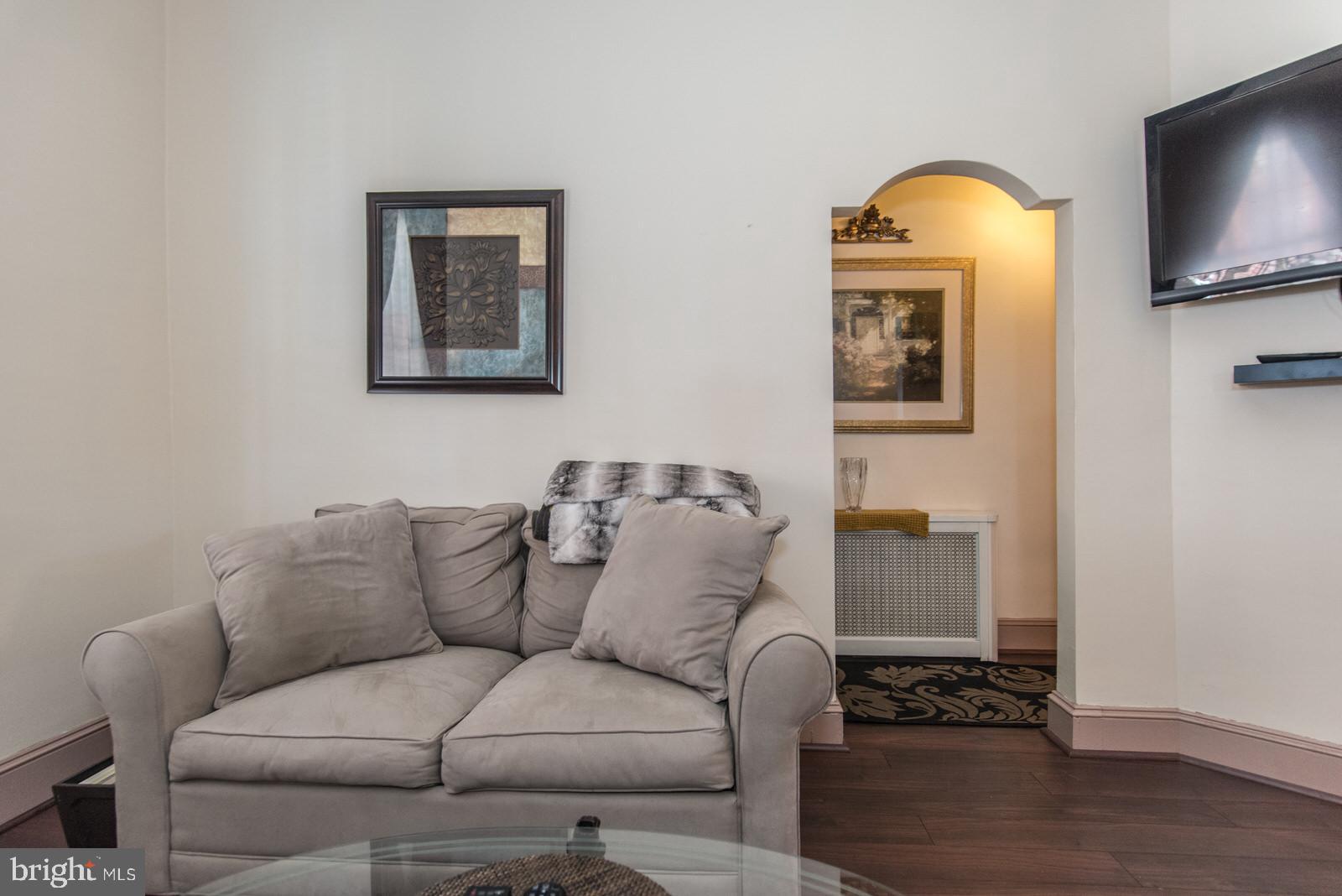 PORT RICHMOND - Residential