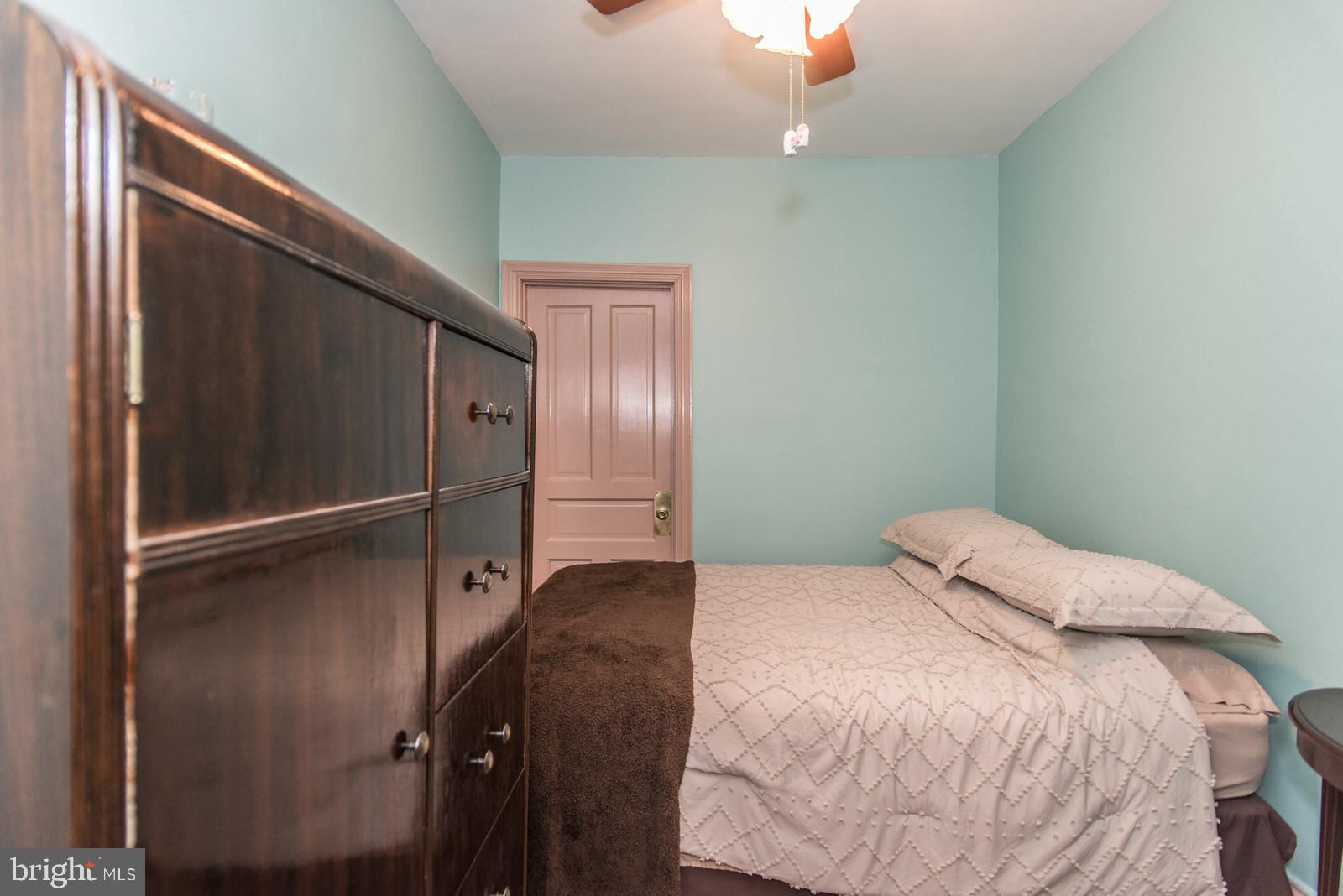 PORT RICHMOND - Residential