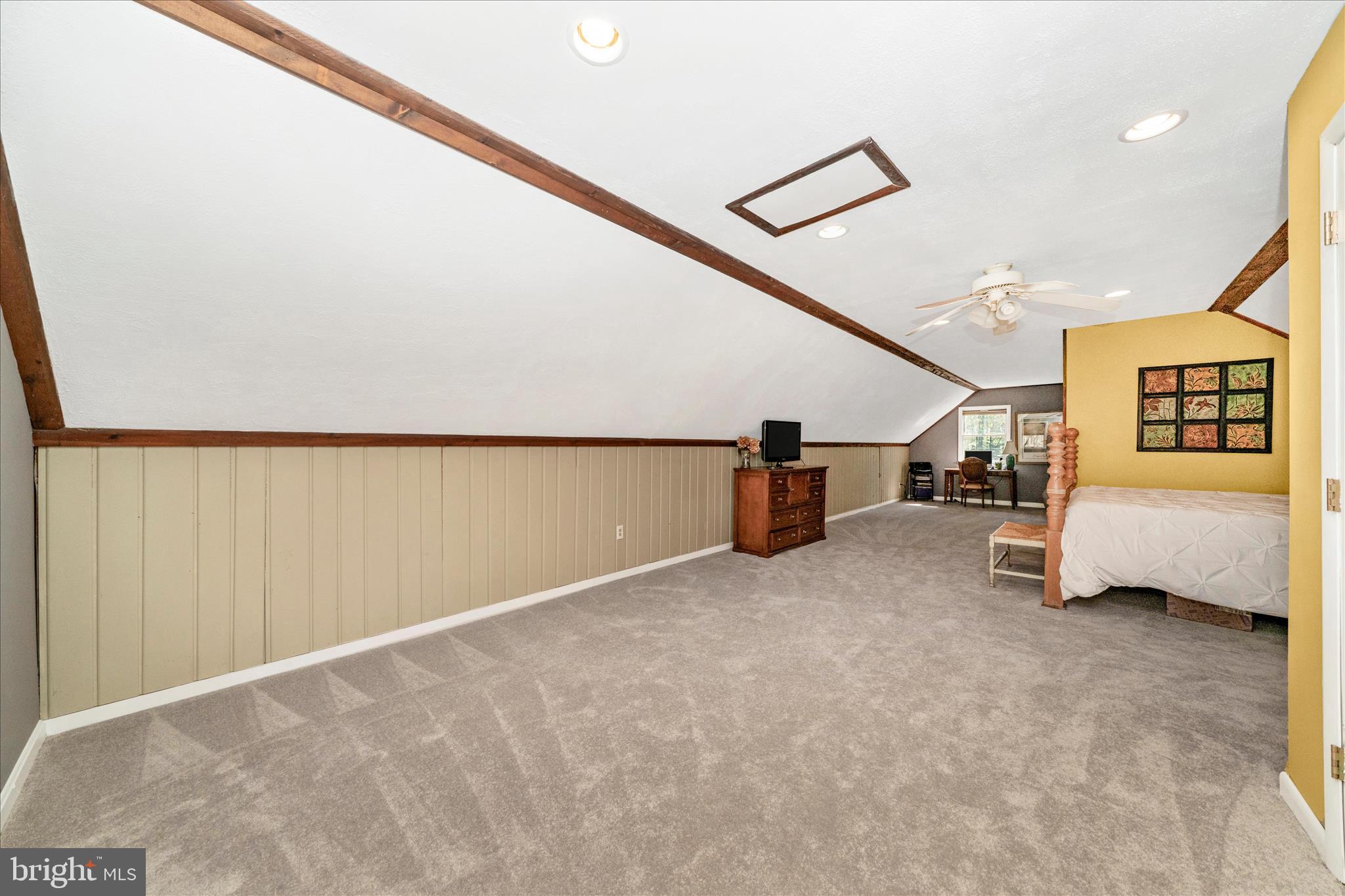 PT ROCKVILLE OUT RES. 3 - Residential
