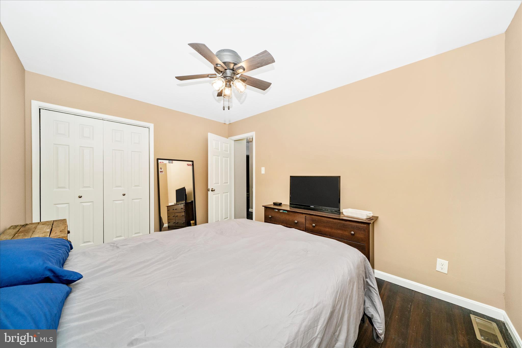 PT ROCKVILLE OUT RES. 3 - Residential